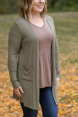 Classic Cardigan - Olive