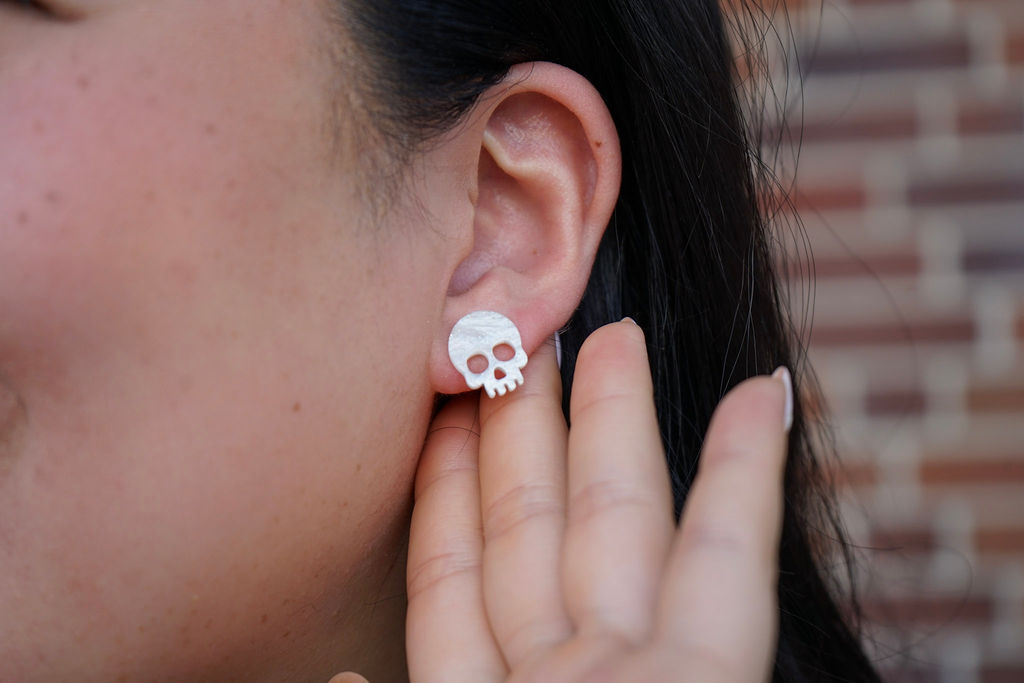 Skeleton Studs - White Shimmer
