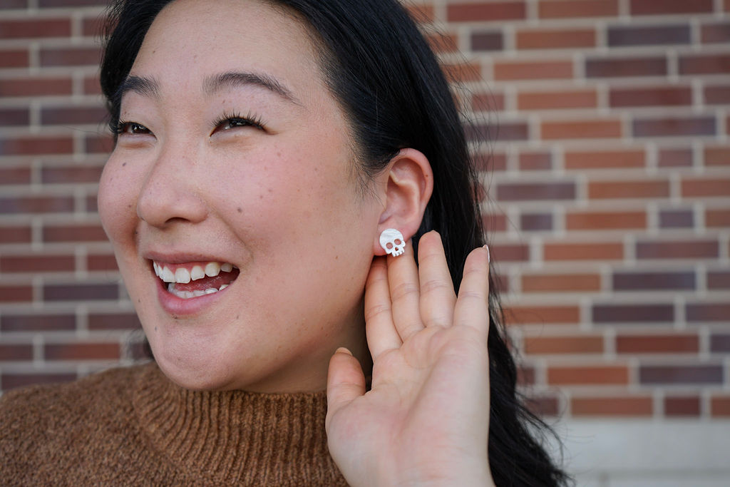 Skeleton Studs - White Shimmer