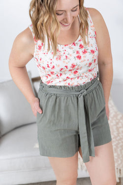 Libby Linen Shorts - Olive
