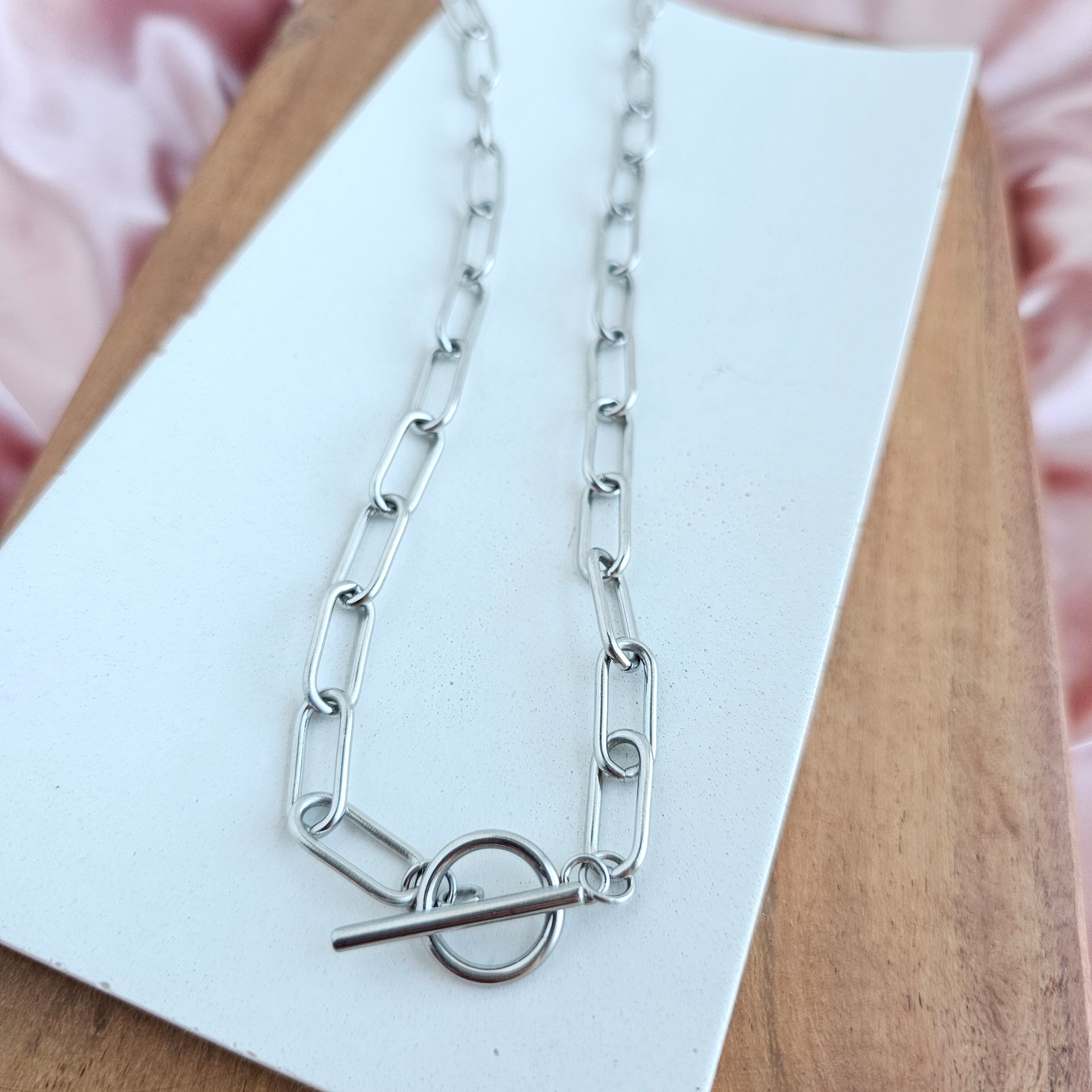 Luxe Silver Chunky Paper Clip Chain - 18