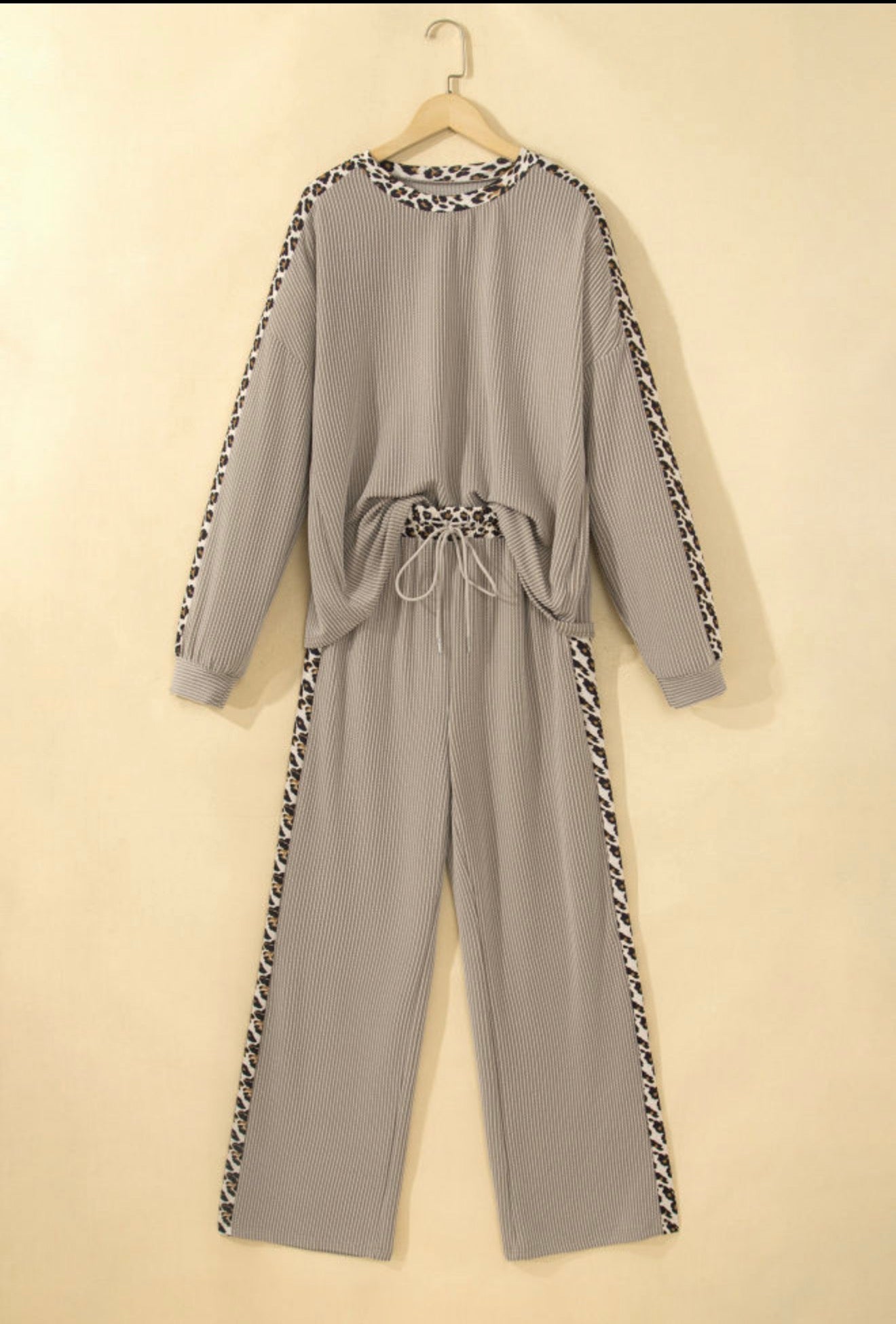 Ribbed Leopard Trim Set  WTW