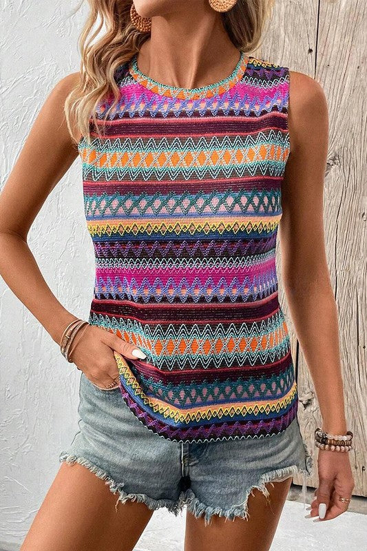 Women Wavy Pattern Round Neck Sleeveless Top