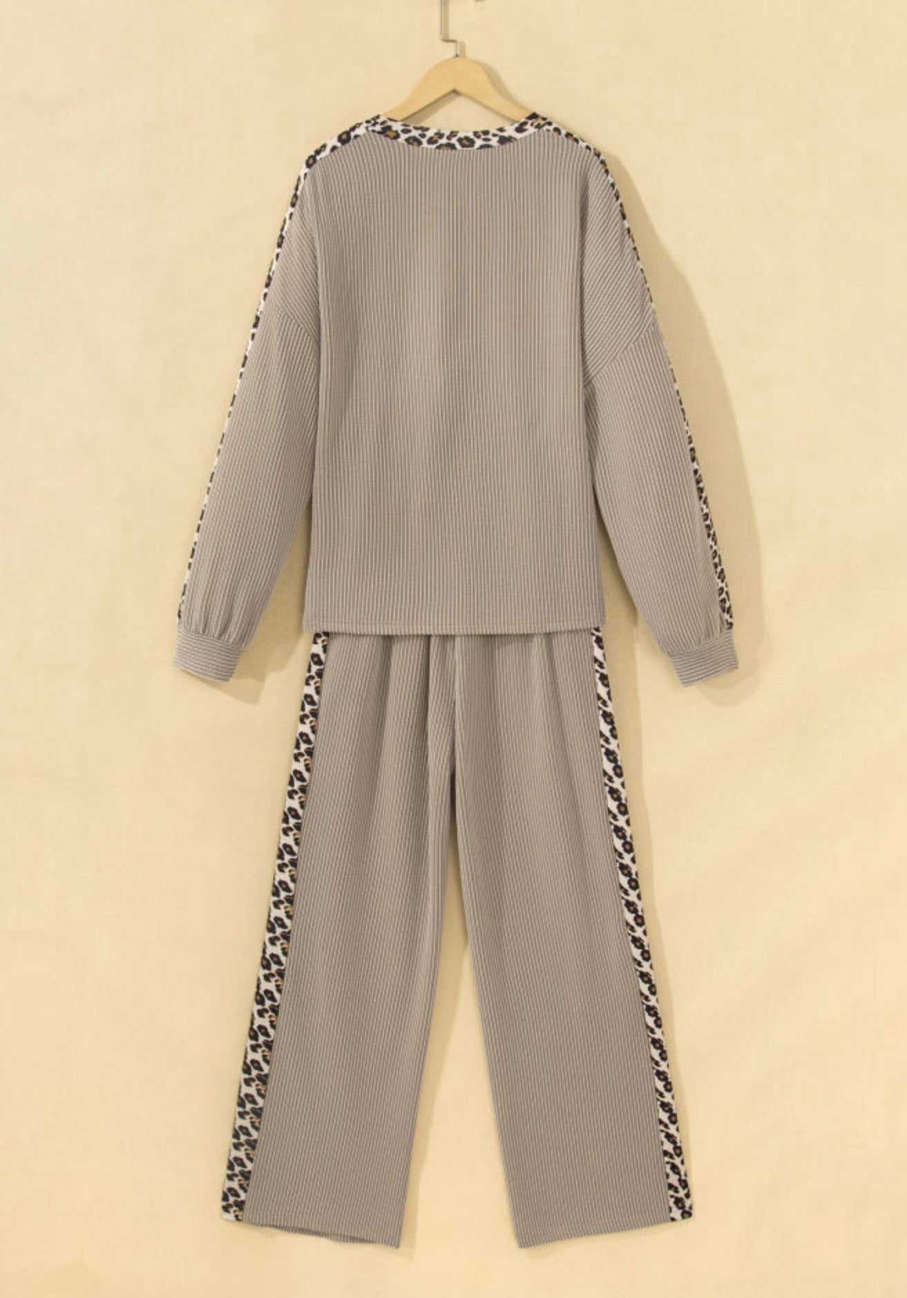 Ribbed Leopard Trim Set  WTW