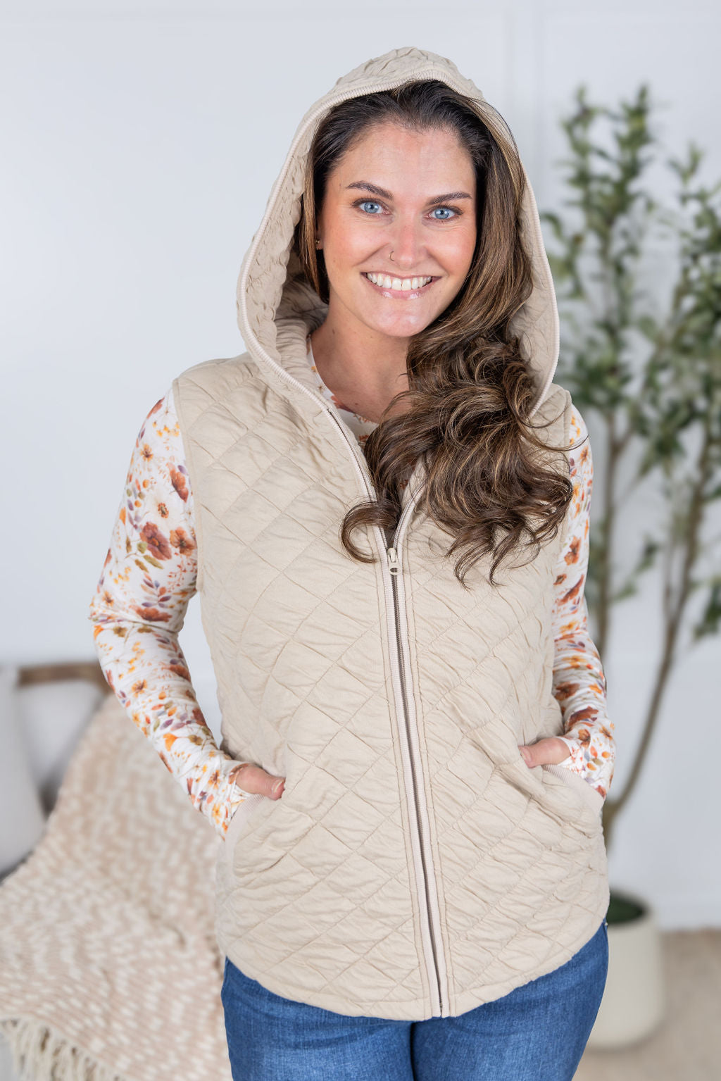 Heather Hooded Vest - Beige