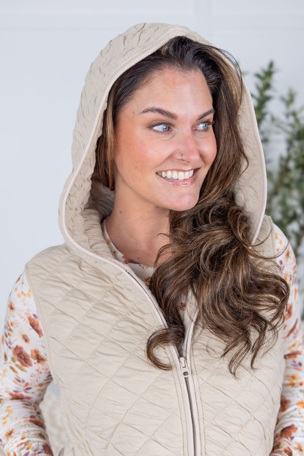 Heather Hooded Vest - Beige