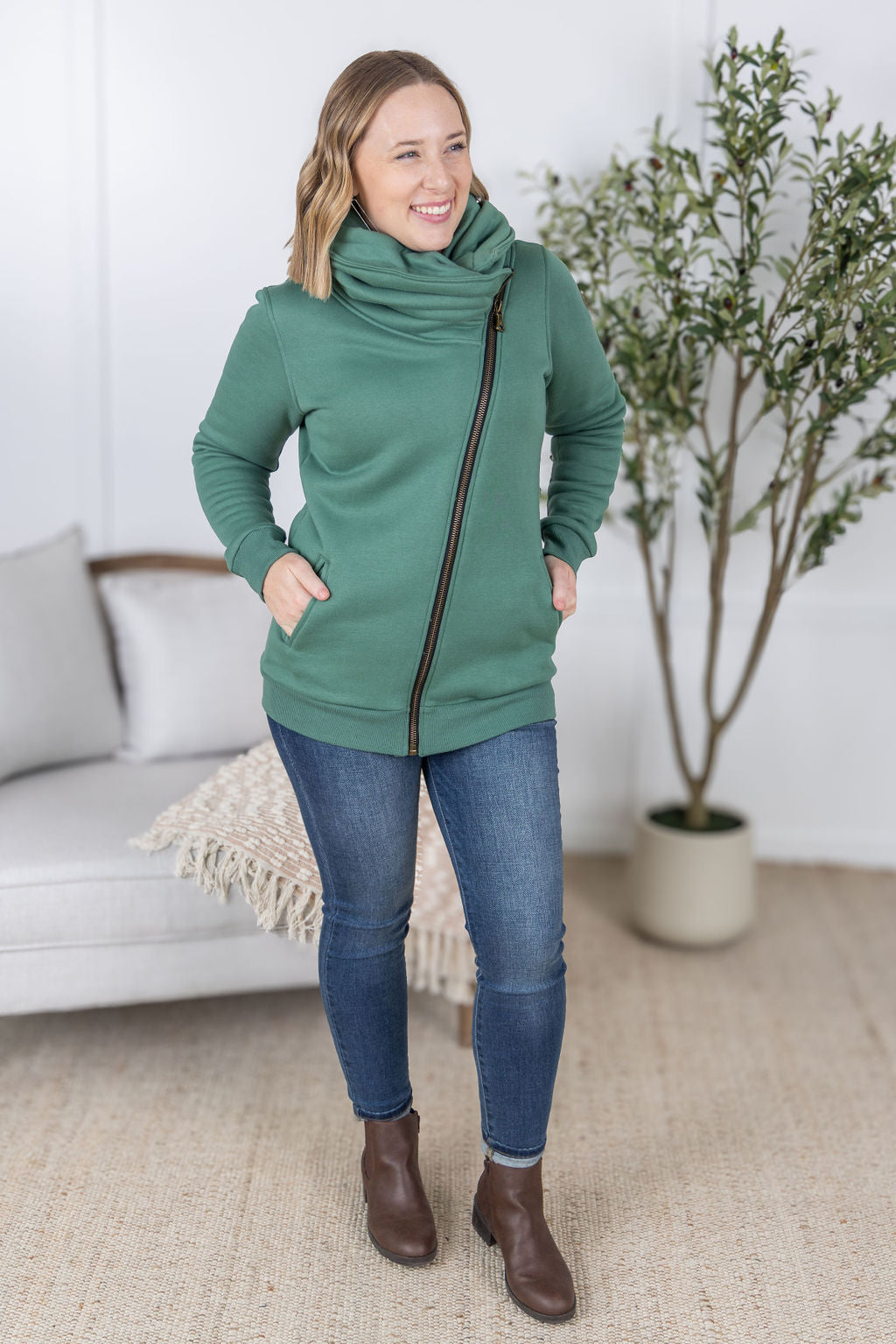 Quinn ZipUp Cowl - Fern