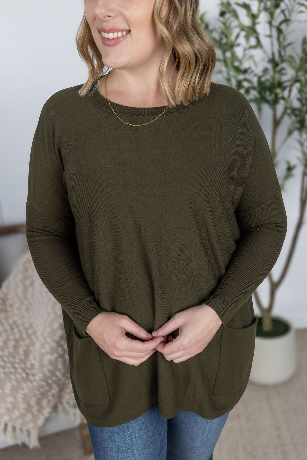 Naomi Pocket Sweater - Olive