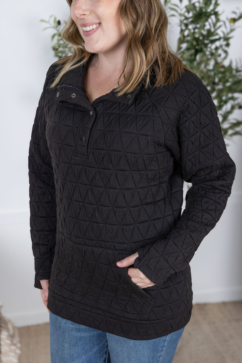 Geometric Button Snap Pullover - Black