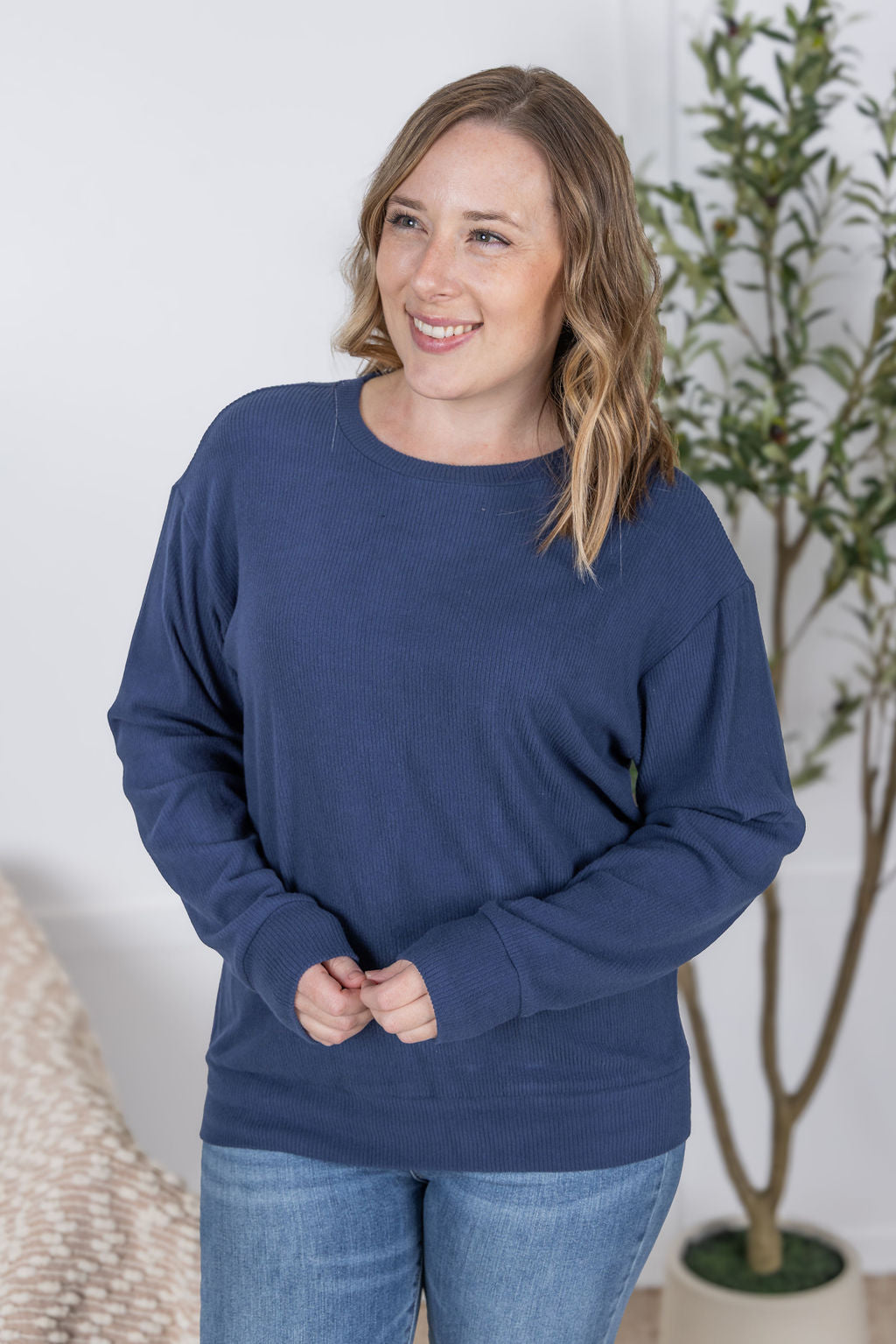 Corrine Ribbed Pullover Top - Navy