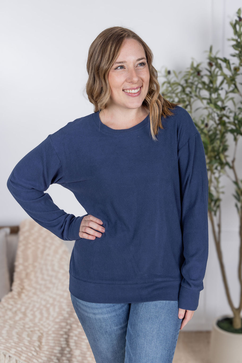 Corrine Ribbed Pullover Top - Navy