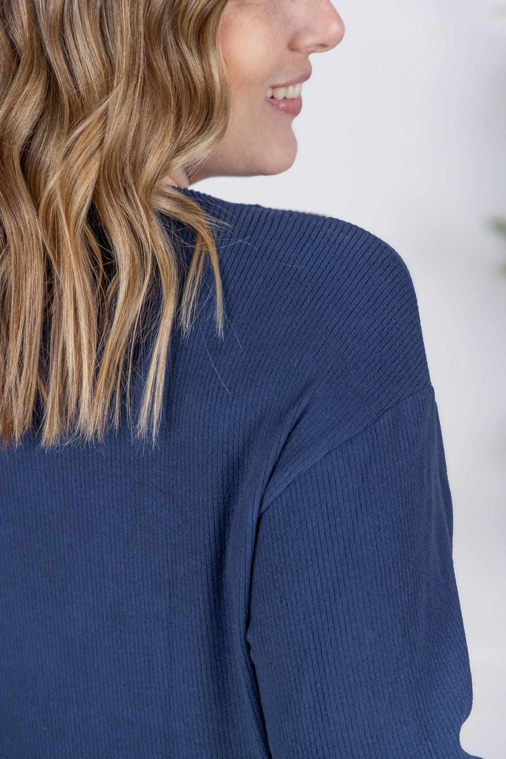 Corrine Ribbed Pullover Top - Navy