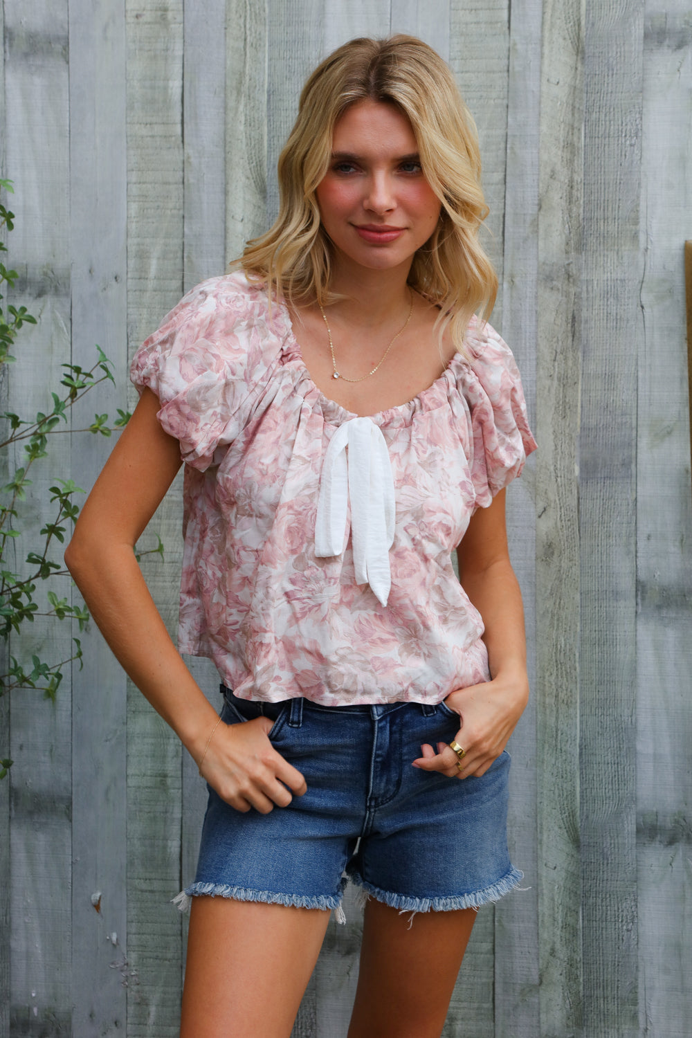 Feeling Femme' Blush Scoop Neck Floral Top w/Bow