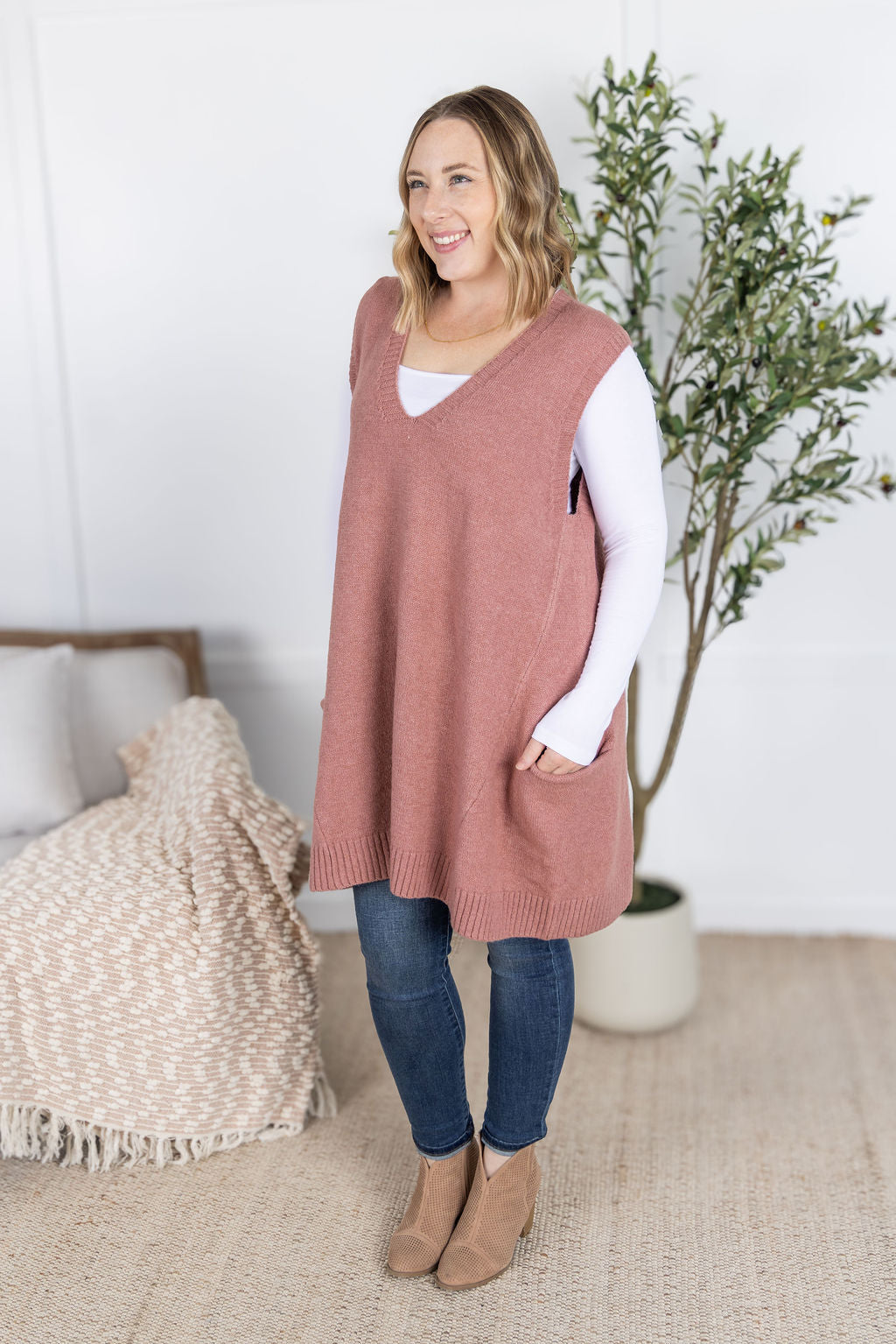 Tunic Sweater Vest - Rose