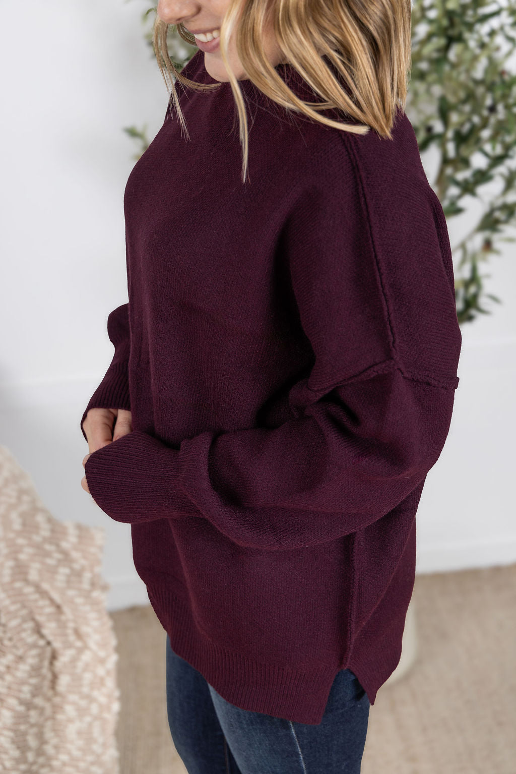 Aurora Cozy Sweater - Burgundy