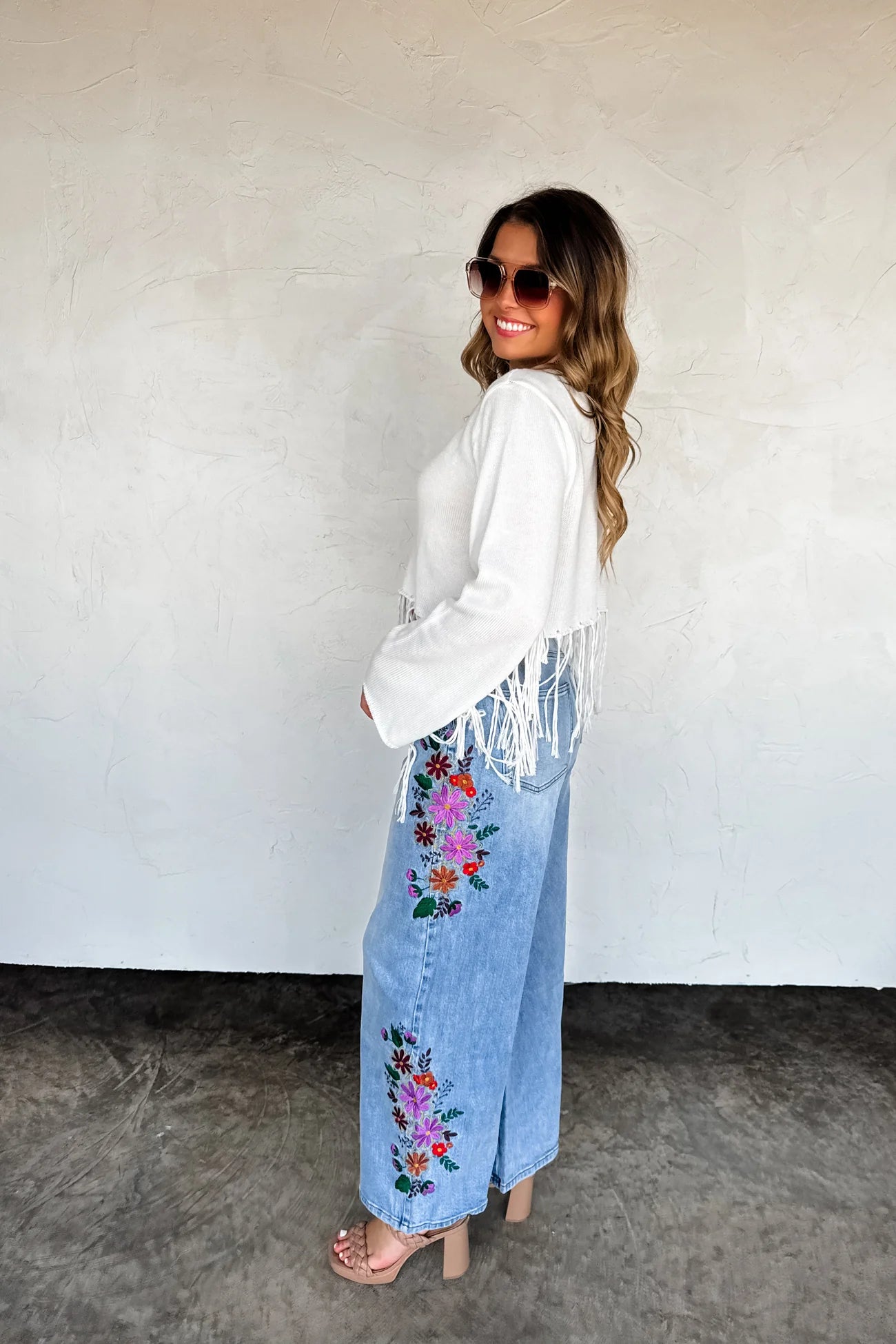 PREORDER- EVIE FLORAL EMBROIDERED JEANS