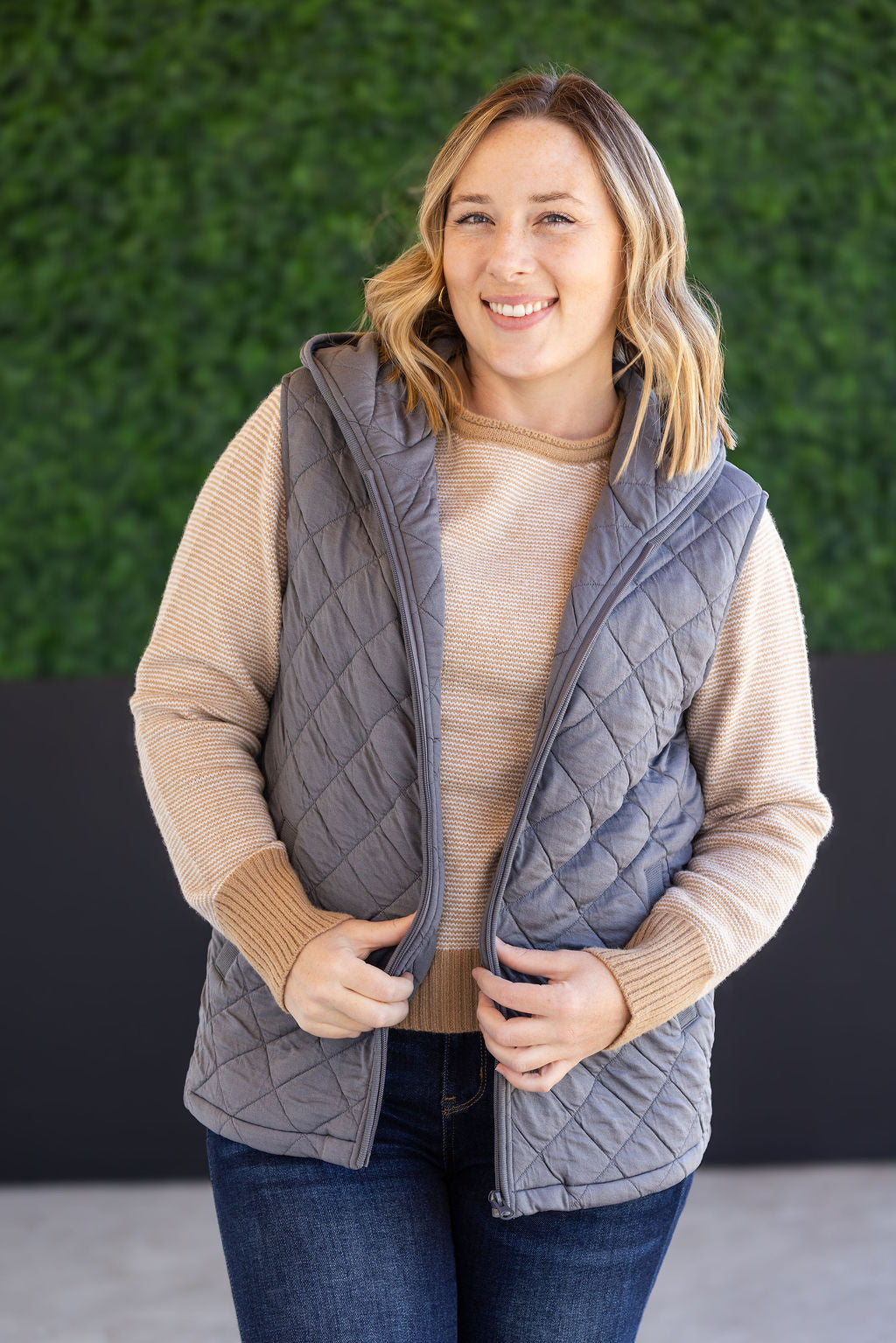 Heather Hooded Vest - Grey