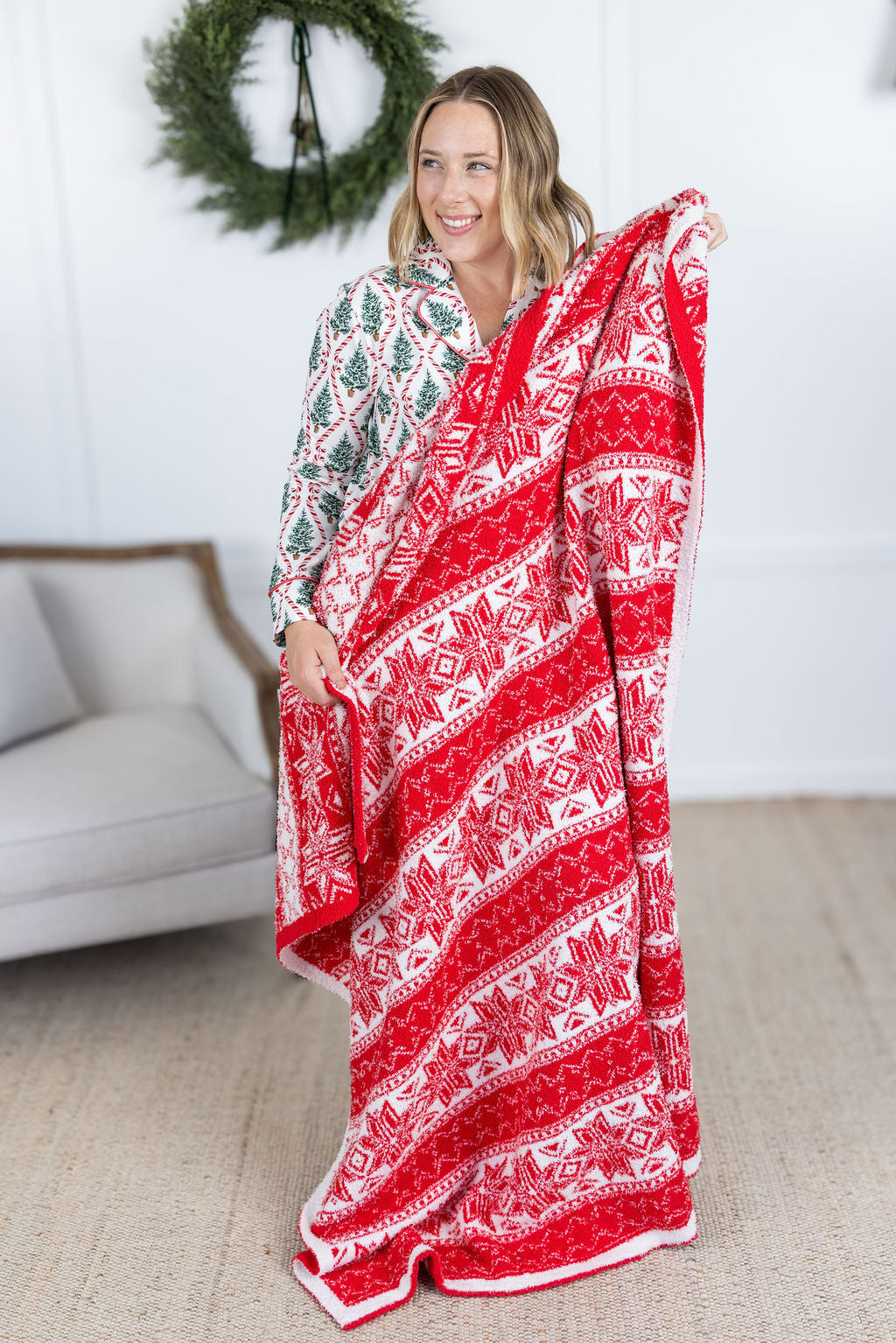 Plush and Fuzzy Blanket - Red Holiday