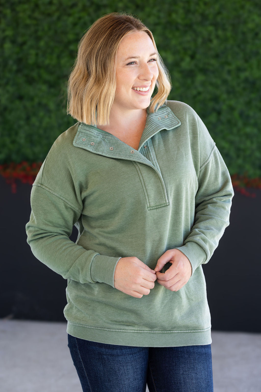 Jesse Vintage Wash Snap Pullover - Olive