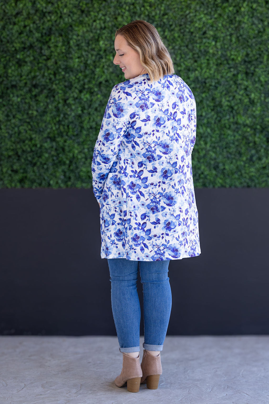 Classic Cardigan - Sapphire Floral