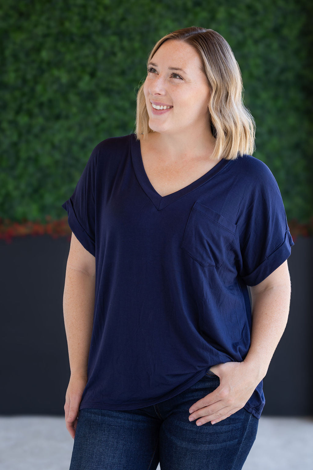 Sierra Pocket Top - Navy