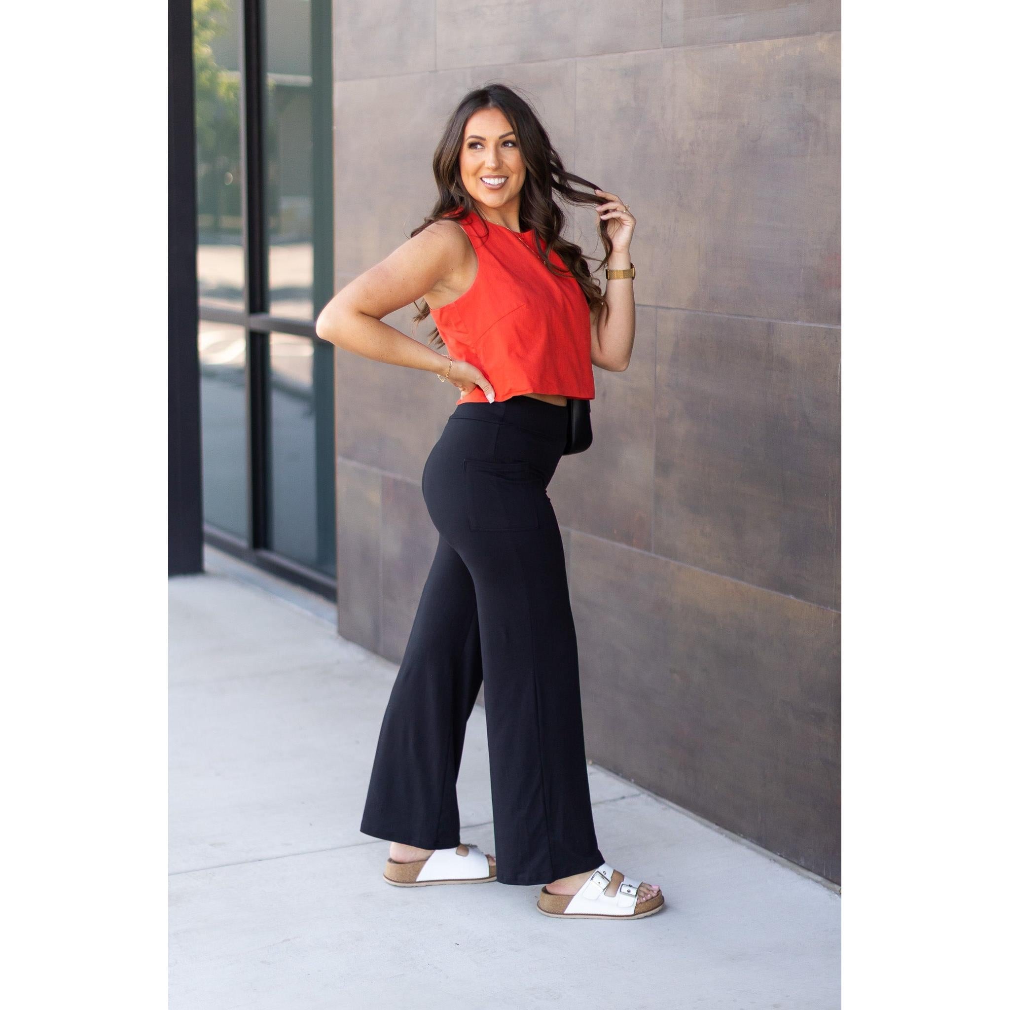 High-waisted black wide leg pants with pockets by Julia Rose, Julia Rose women’s wide leg pants lifestyle image