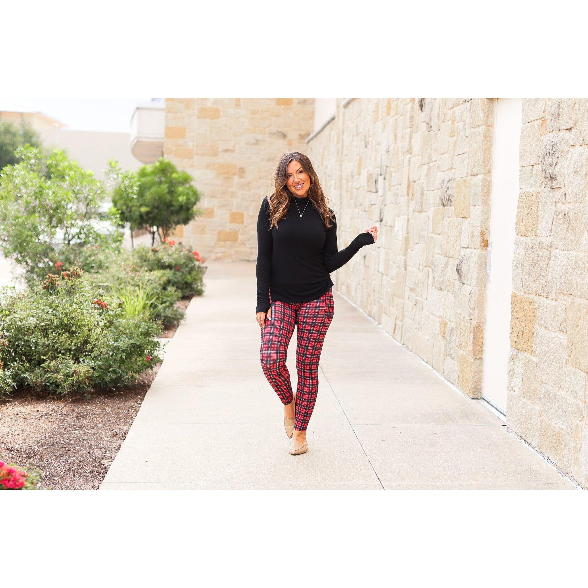 Ready to Ship | The Holly Plaid Leggings