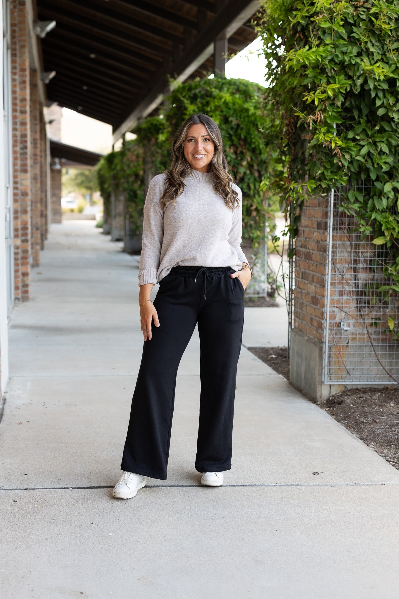 Ready to Ship | The Jenna - Comfy Wide Leg Fleece pants*