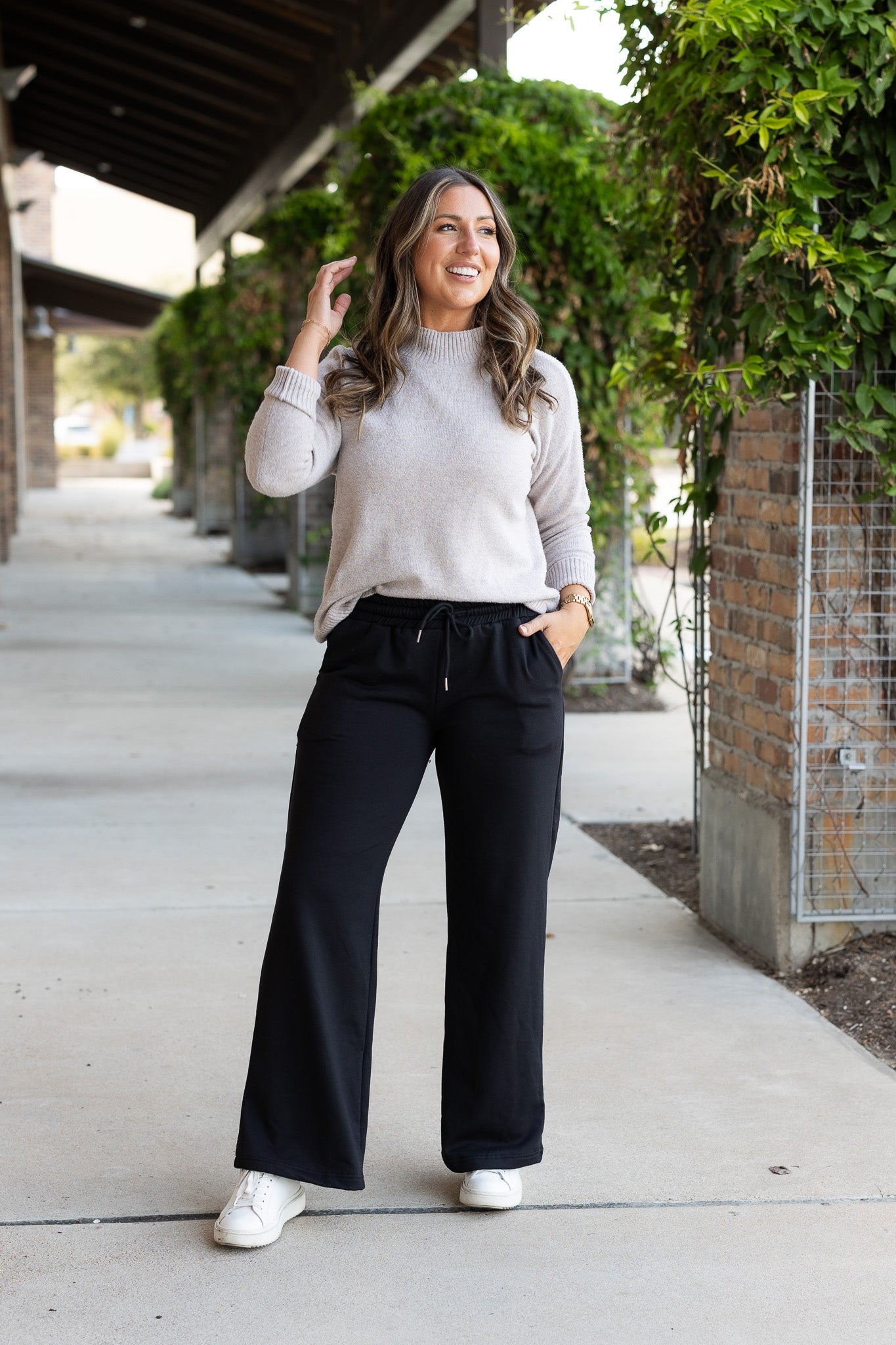 Ready to Ship | The Jenna - Comfy Wide Leg Fleece pants*