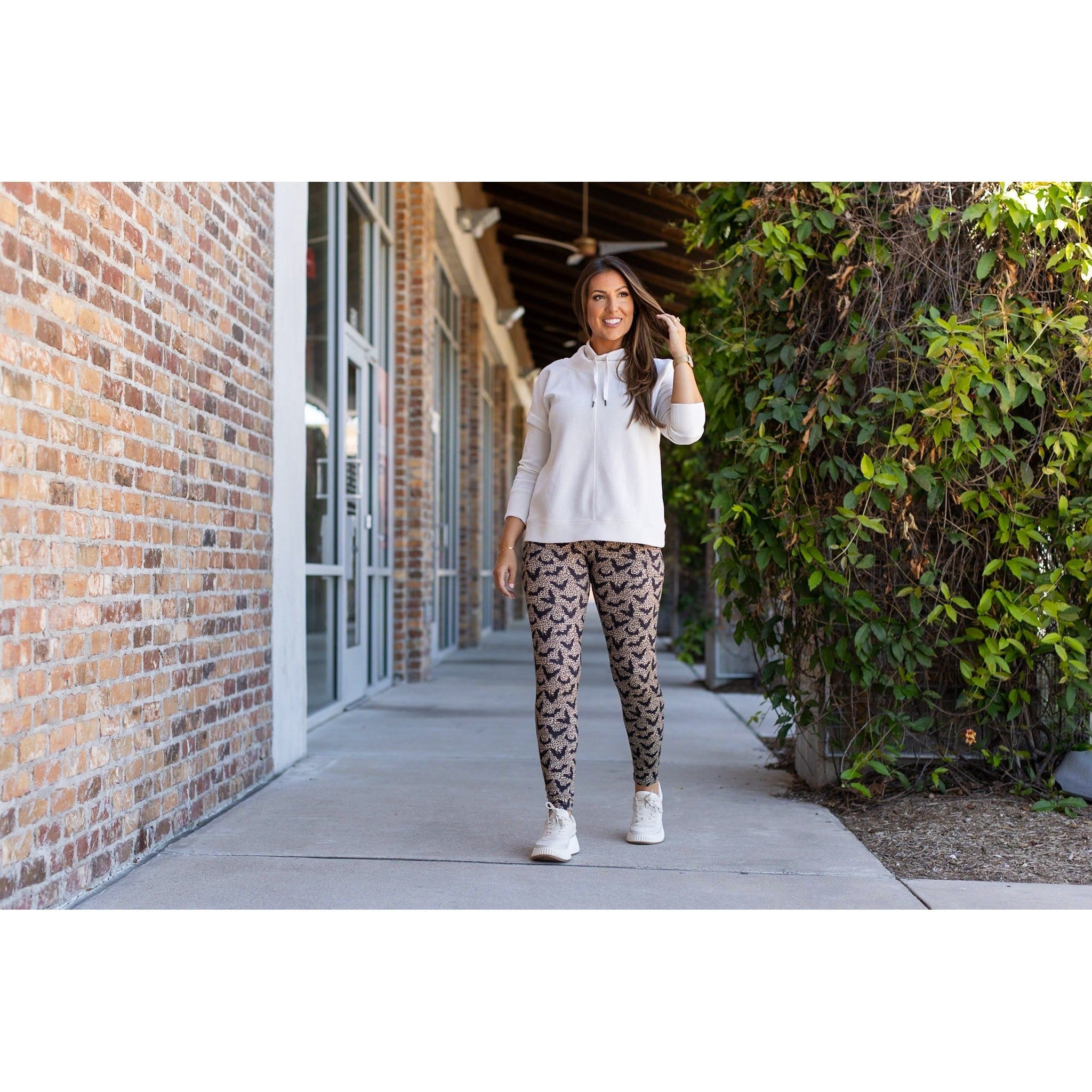 Ready to Ship | The Bianca - Leopard Bats Leggings *