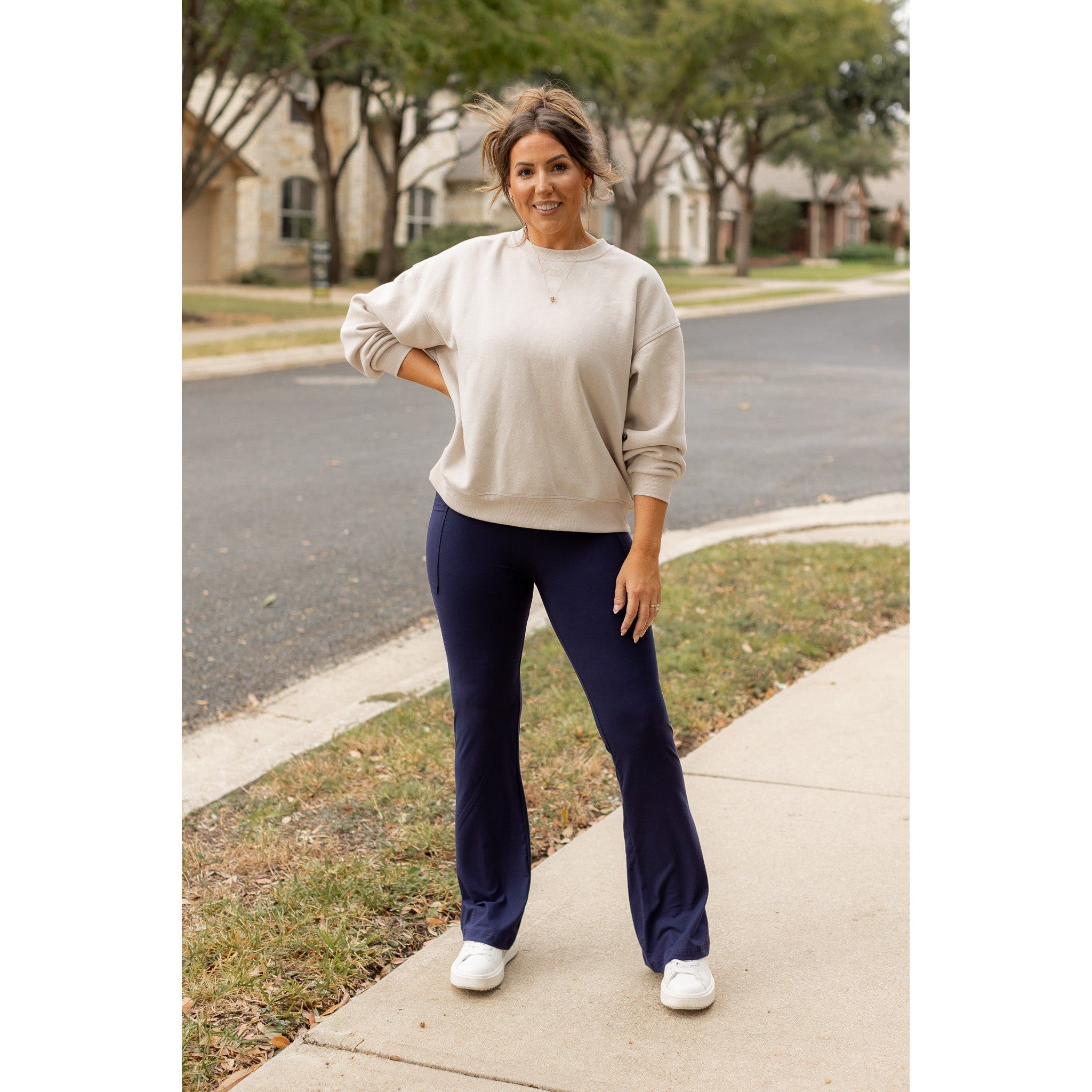 Full length navy bootcut leggings with side pockets Flattering women’s bootcut leggings in navy blue by Julia Rose