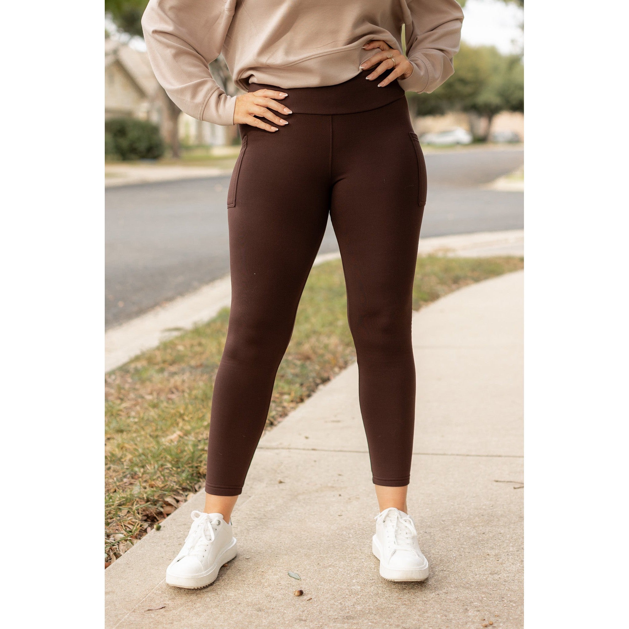 *Ready to Ship | The Belle - Brown FLEECE Full Length Leggings with Pockets*