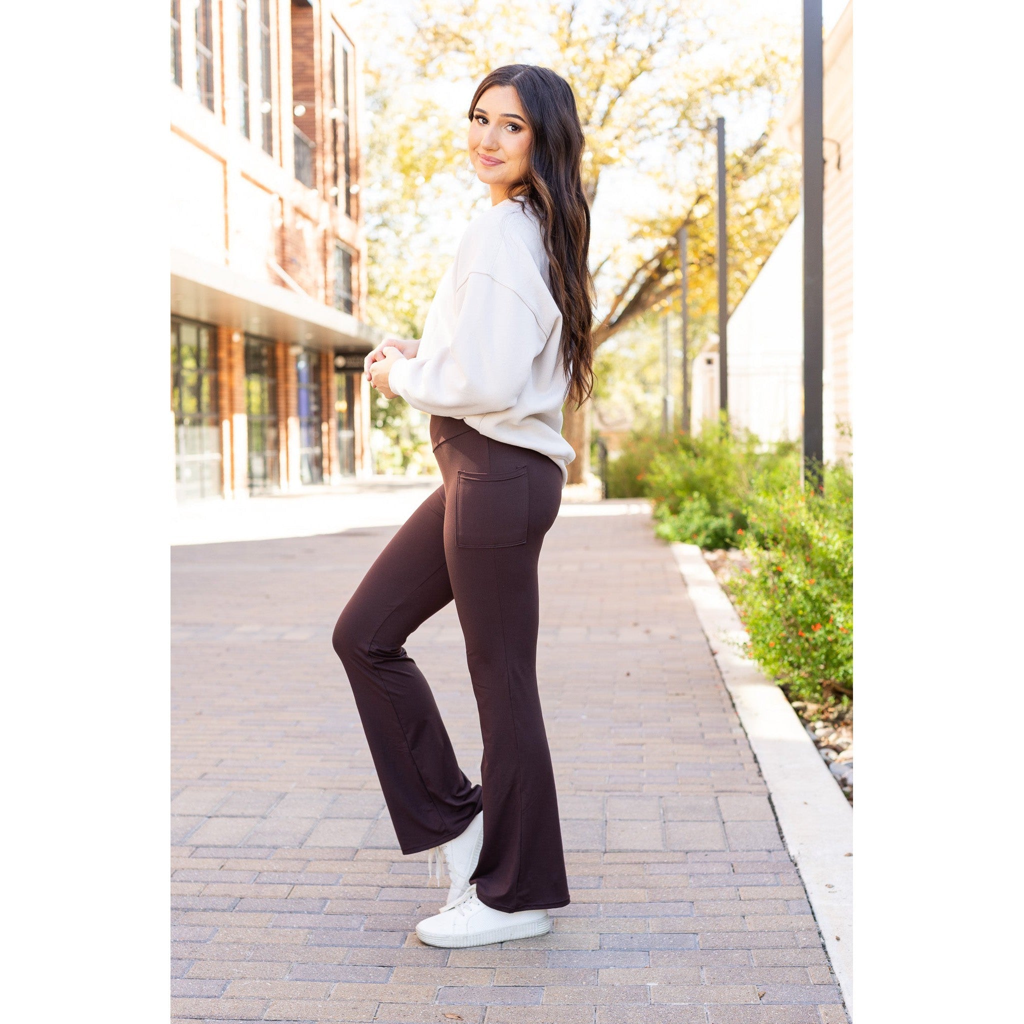 Ready to Ship | The Rhea - BROWN Bootcut Leggings with Pockets
