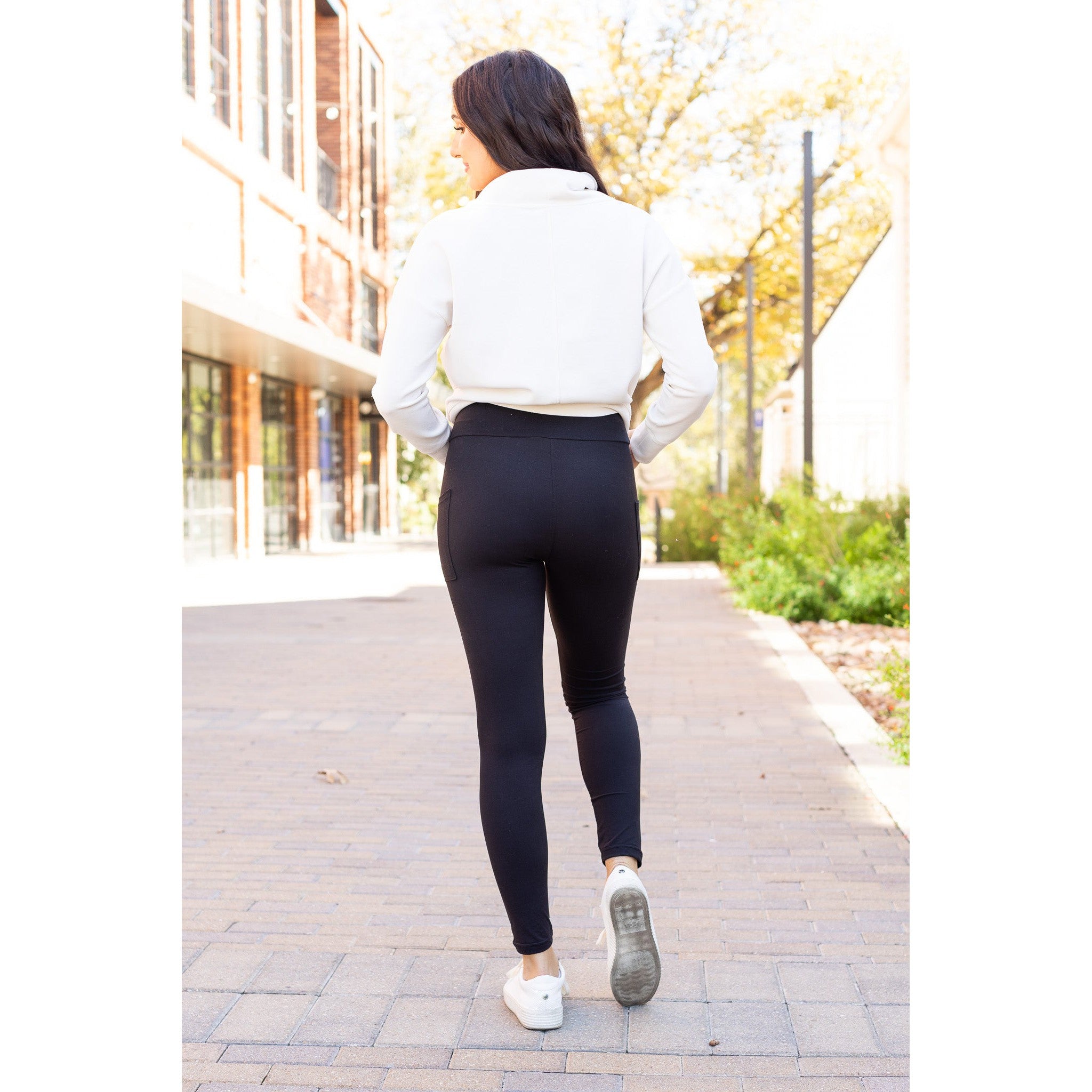 PreOrder  | BLACK FULL-LENGTH Leggings with POCKET - Luxe Leggings by Julia Rose® R5