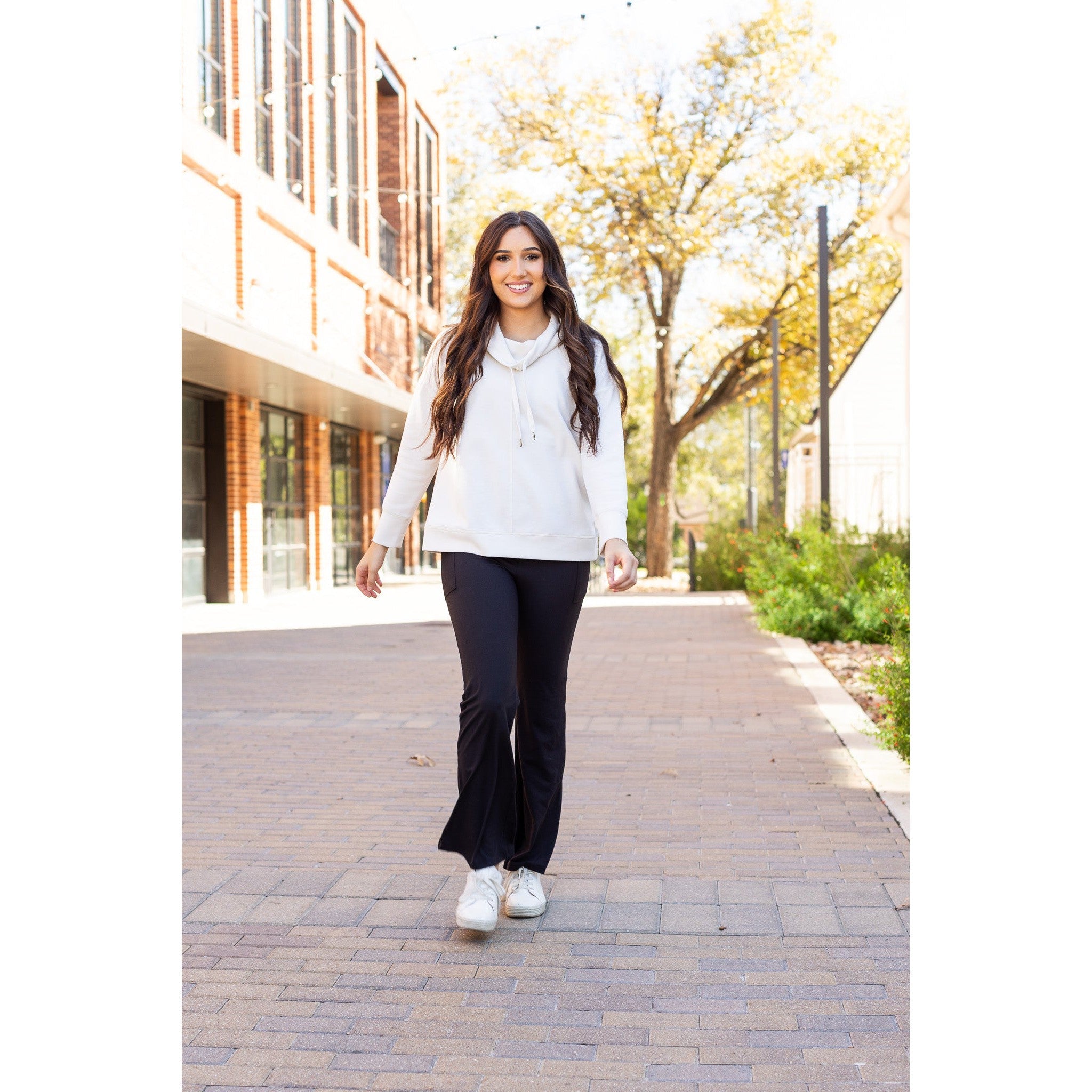 Ready to Ship | The Liz - Crossover 30