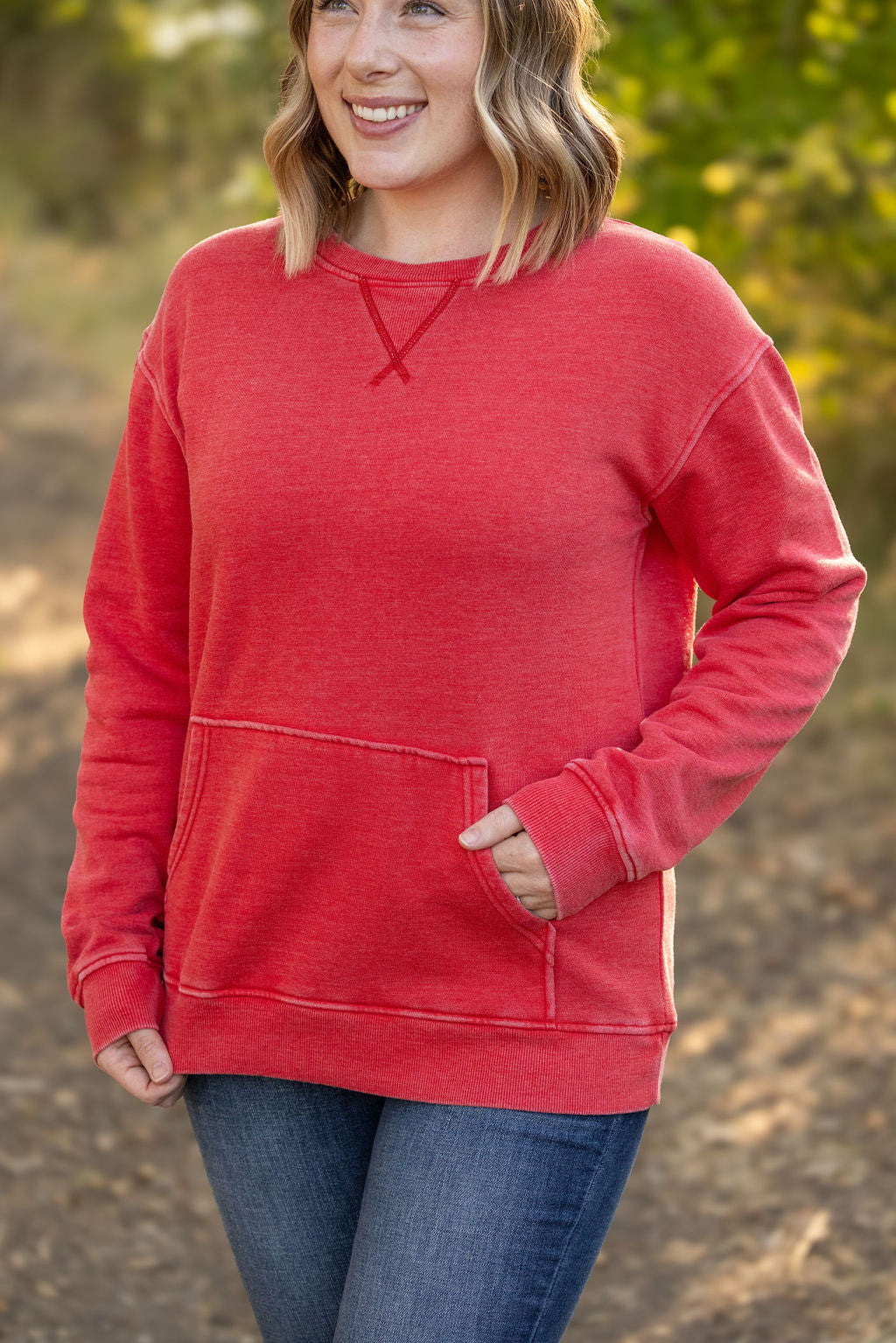 Vintage Wash Pocket Pullover - Red