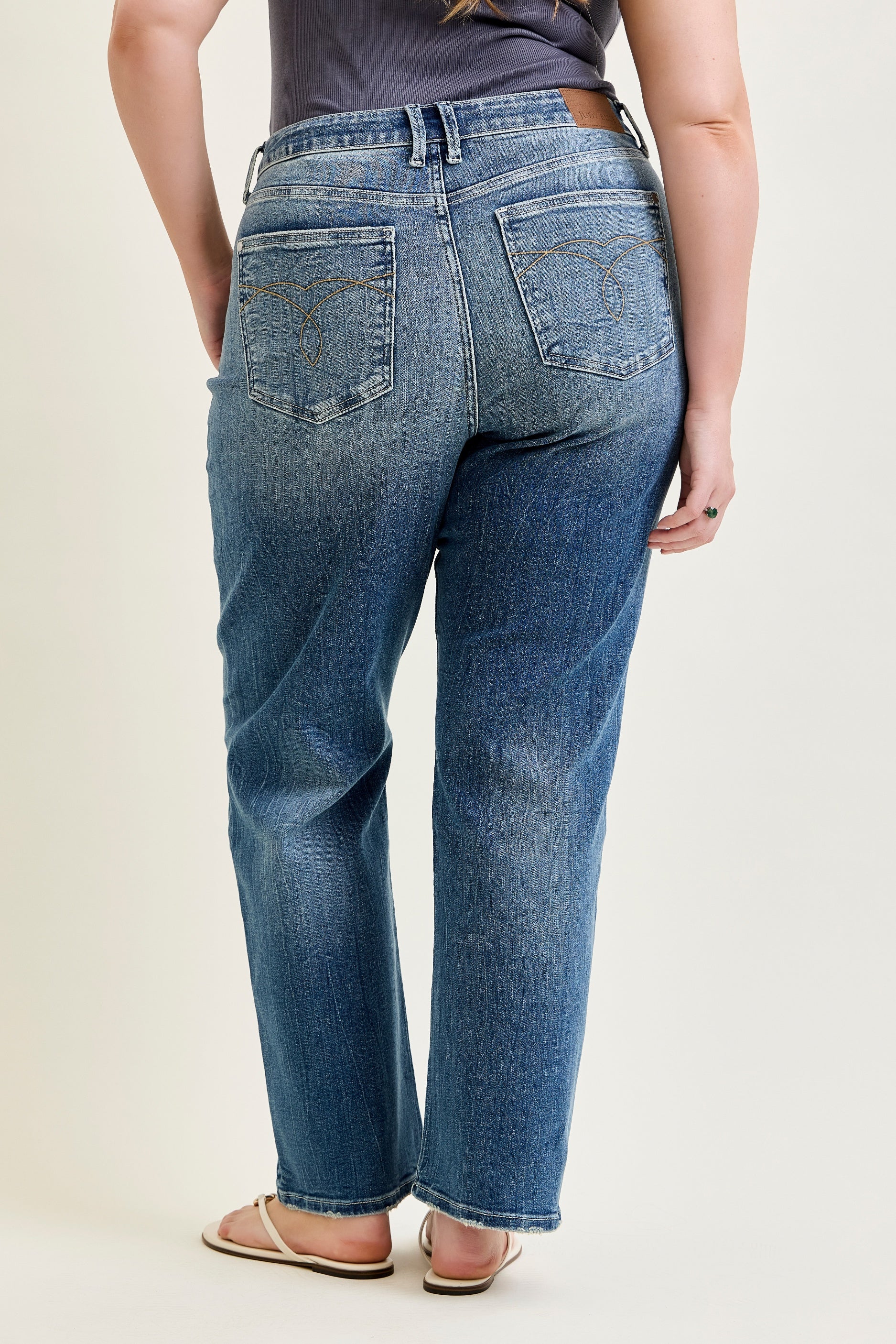 Holly Mid Rise Straight