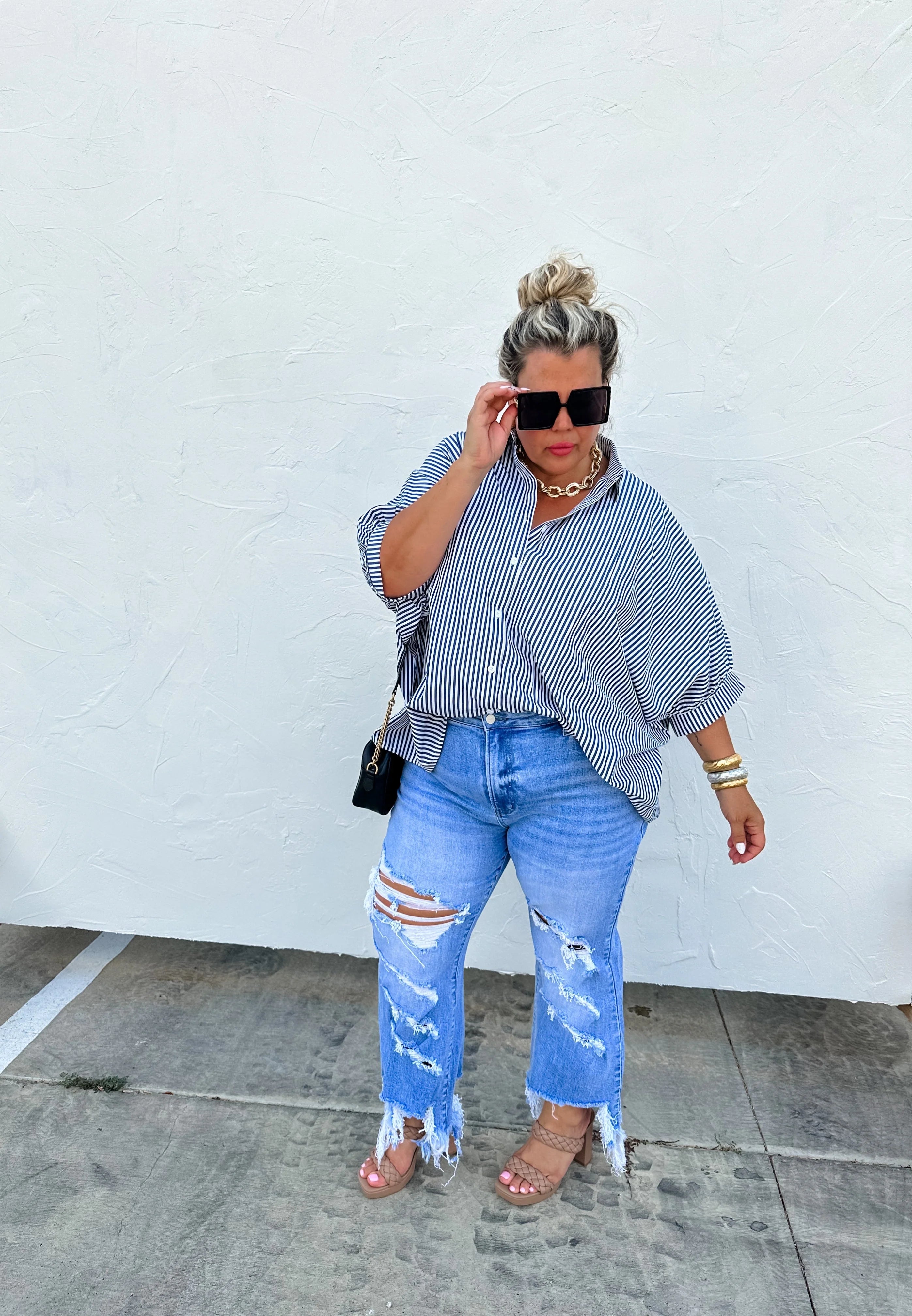 URBAN DISTRESSED CROP JEAN ~ RTS