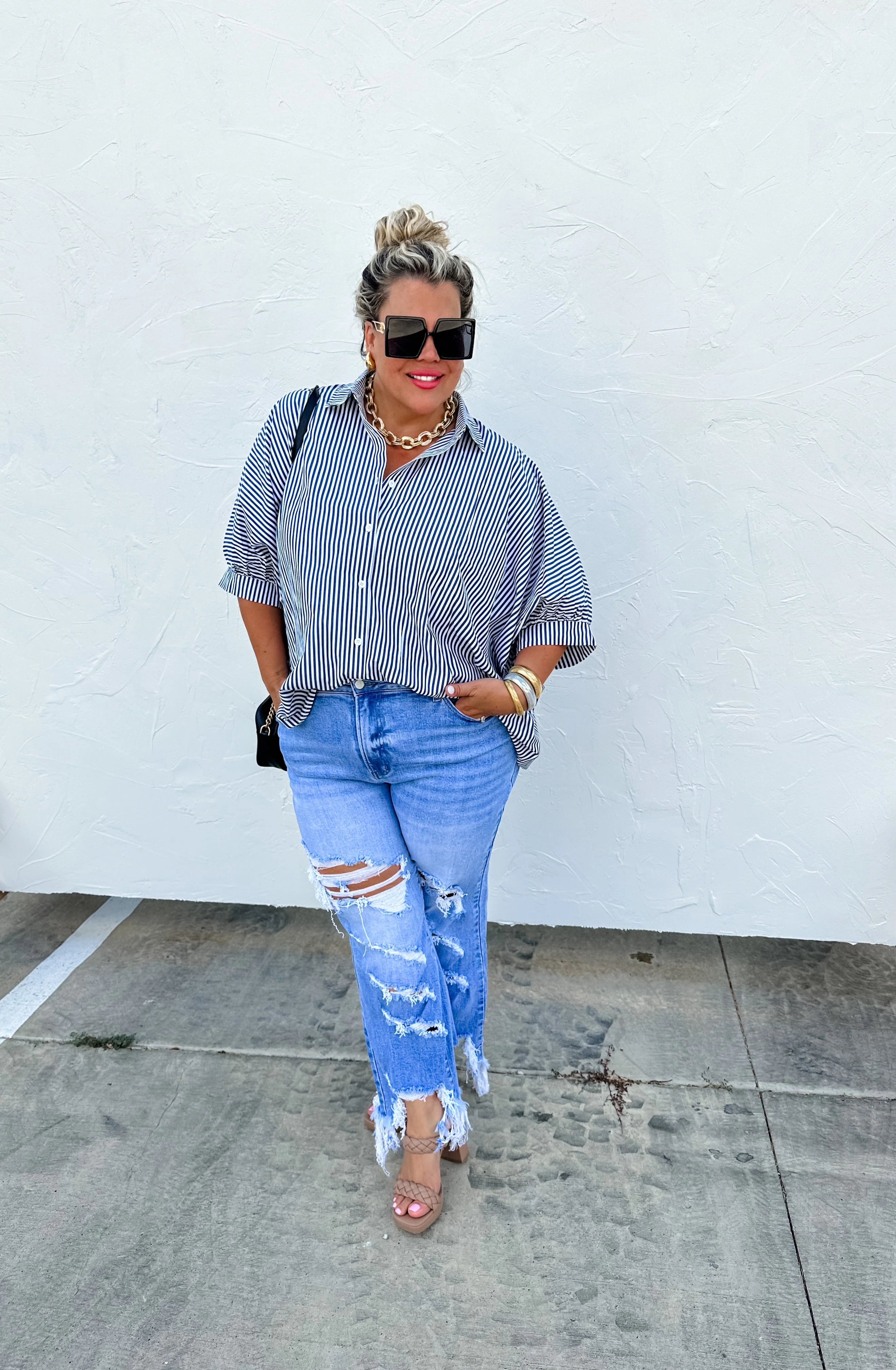 URBAN DISTRESSED CROP JEAN ~ RTS
