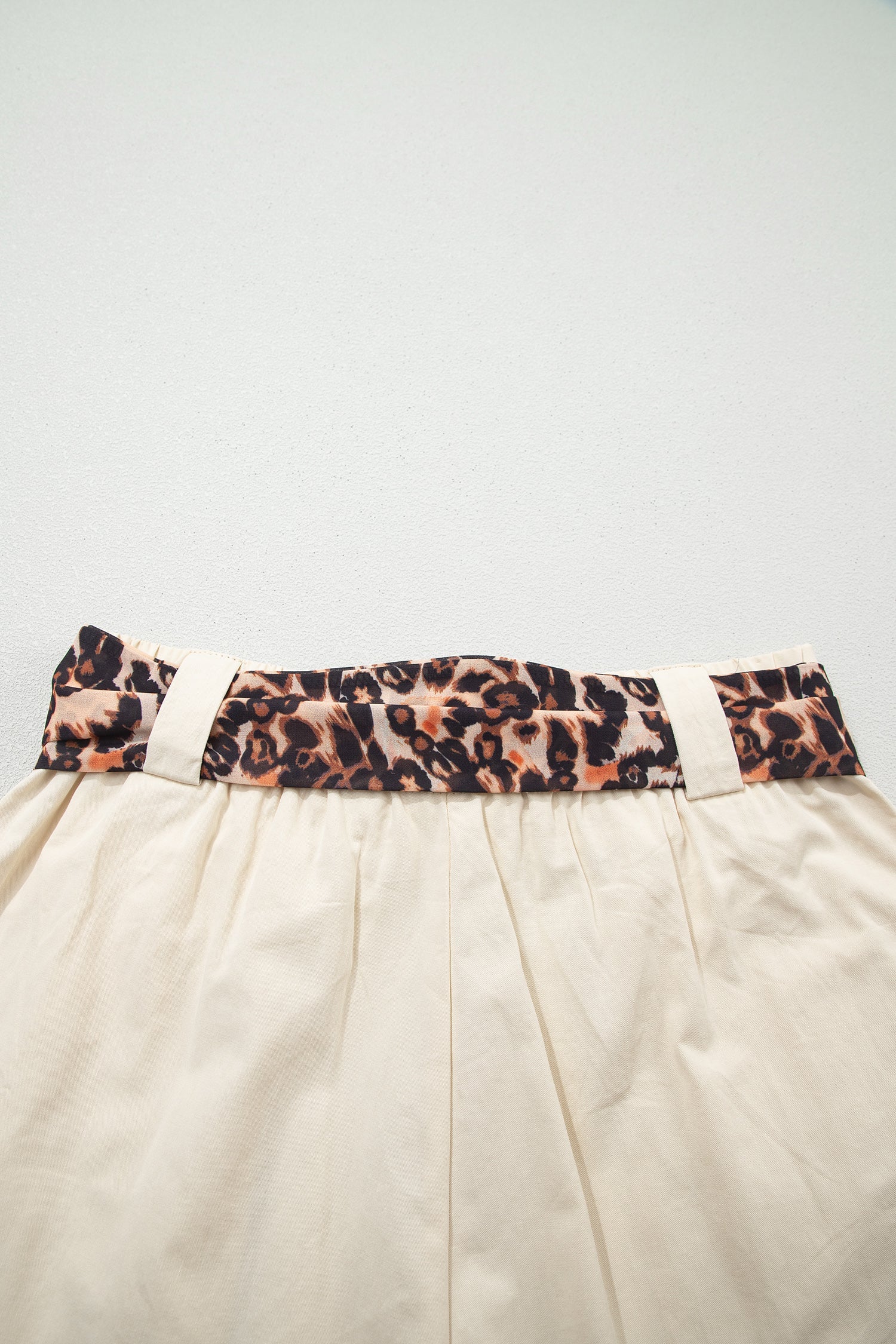 Leopard Contrast Belt Pleated Wide Leg Shorts