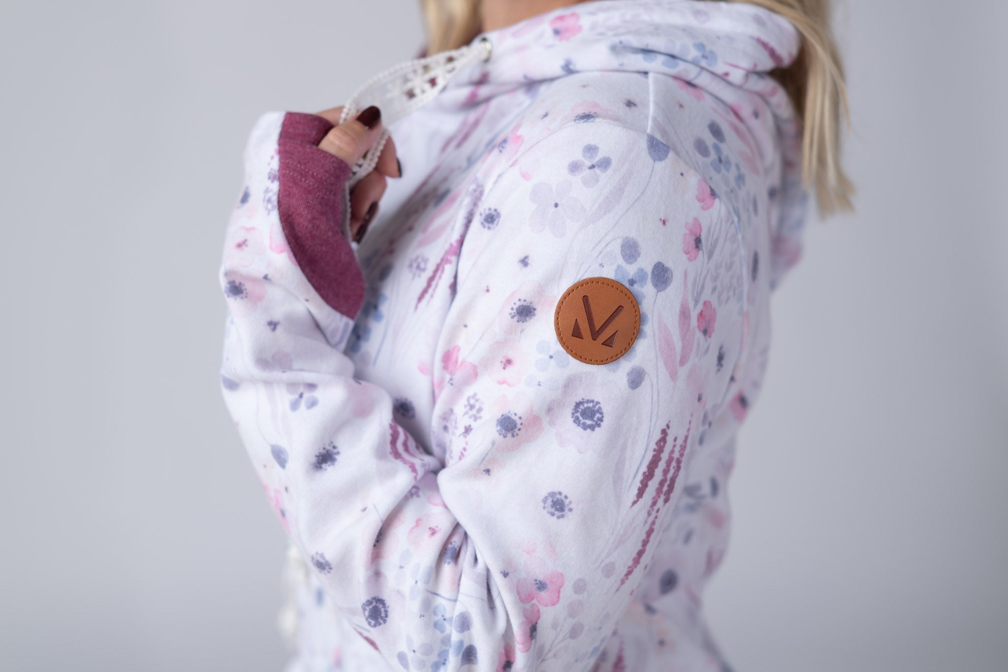 Hailey Pullover Hoodie - Wildflower Gardens