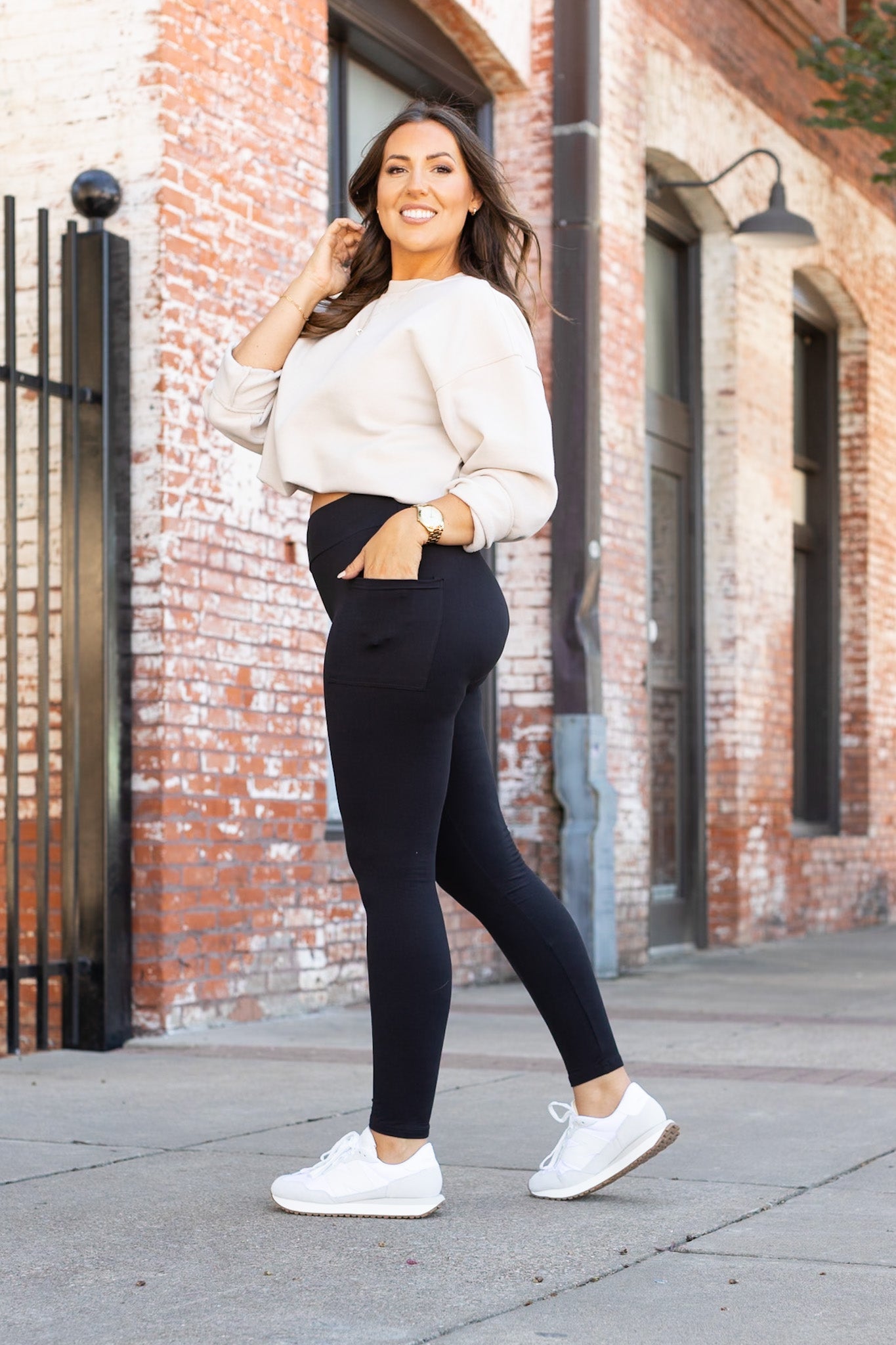 BLACK FULL-LENGTH Leggings with POCKET  -