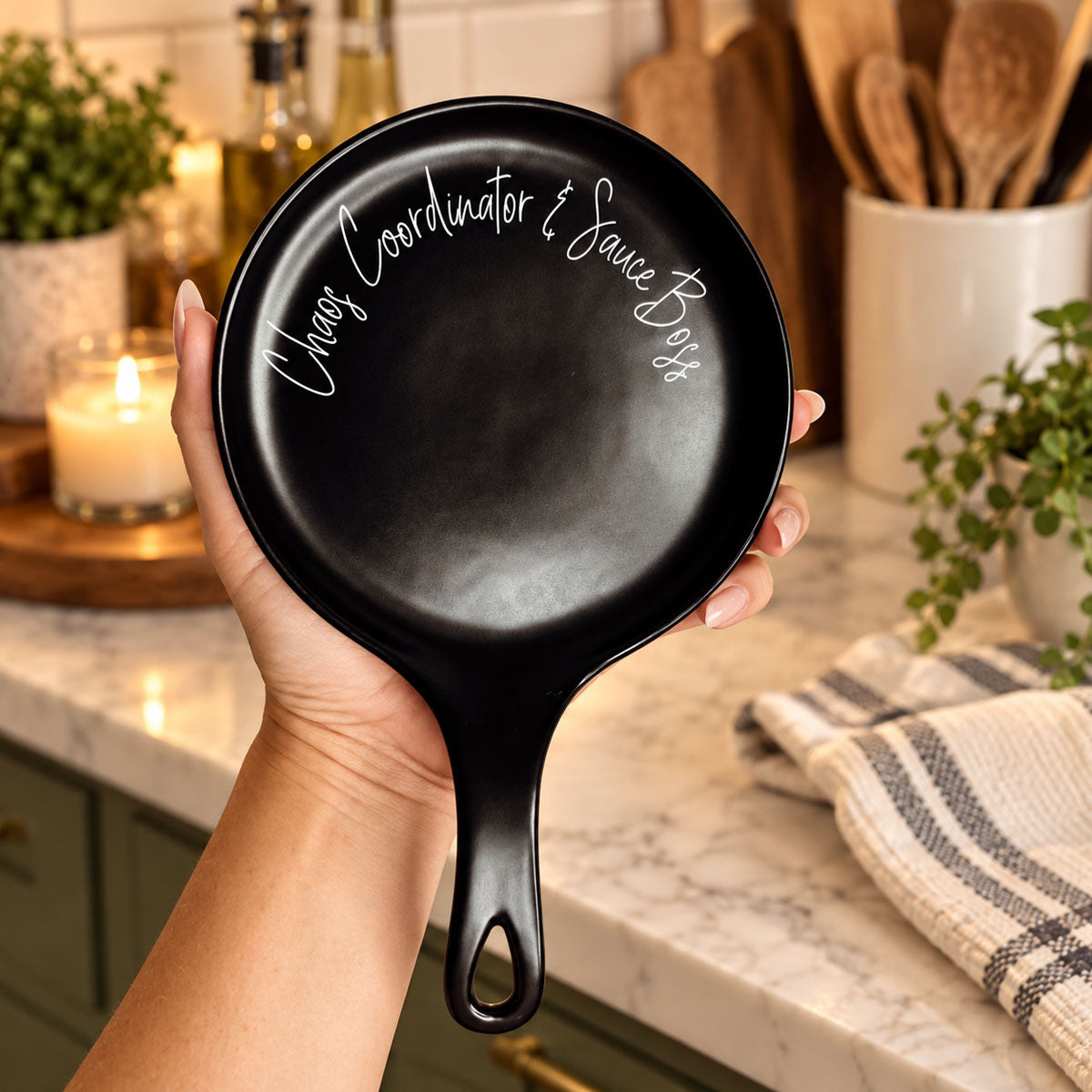 Kitchen utensil rest ceramic - Cooking accessories white black - Spoon holder gift set
Funny kitchen accessories ceramic spoon rest - White black cooking utensil holder gift