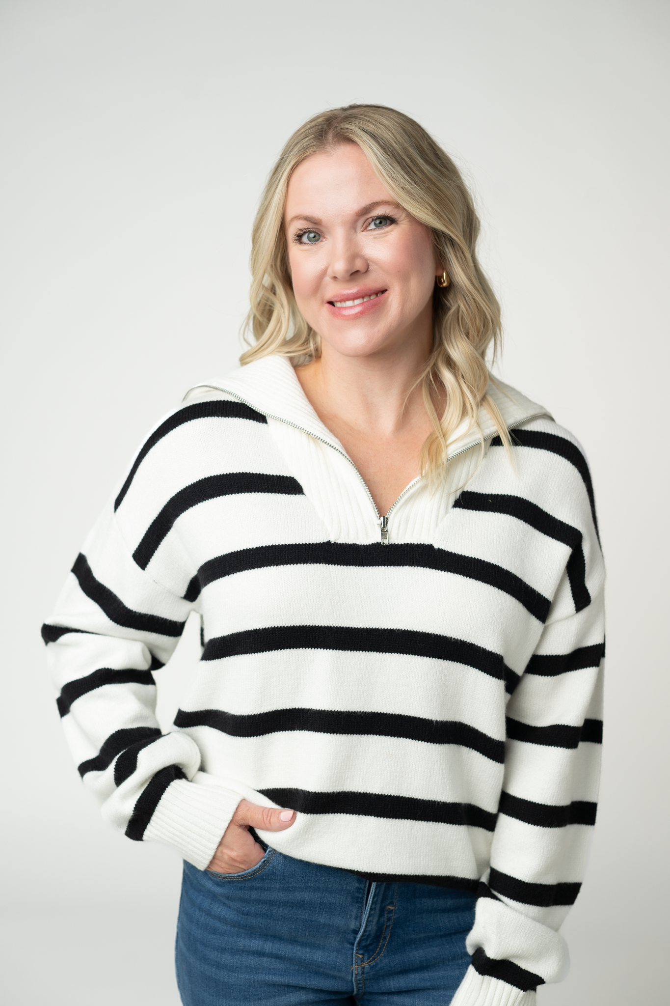 Quarter Zip Striped Pullover - Black and White