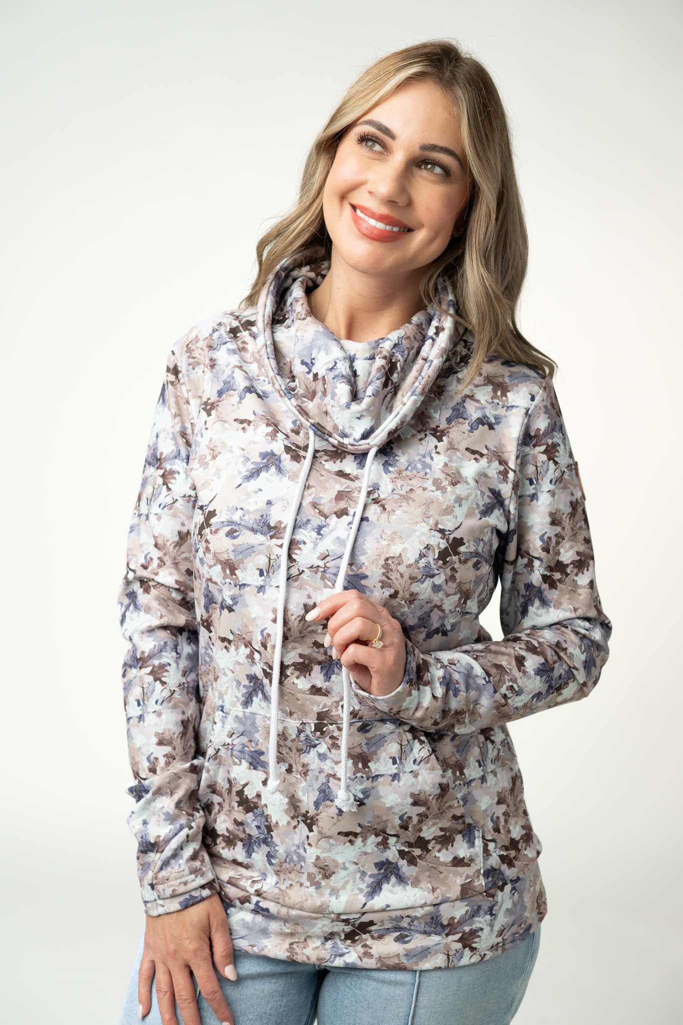 Soft Funnel Neck - Neutral Leaves