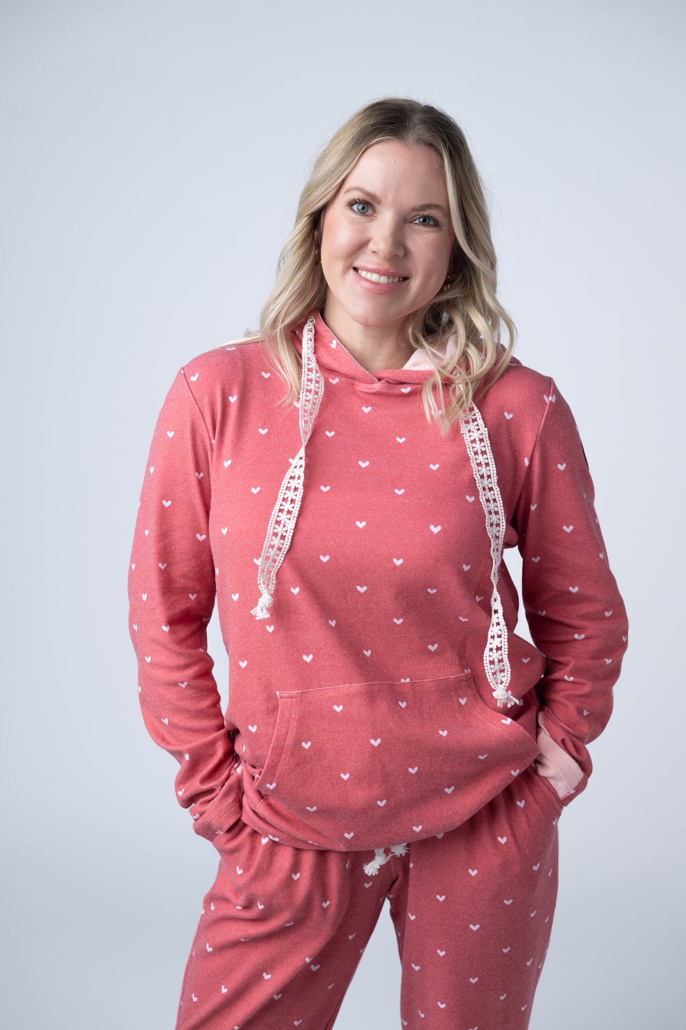 Hailey Pullover Hoodie -Sweetheart Red