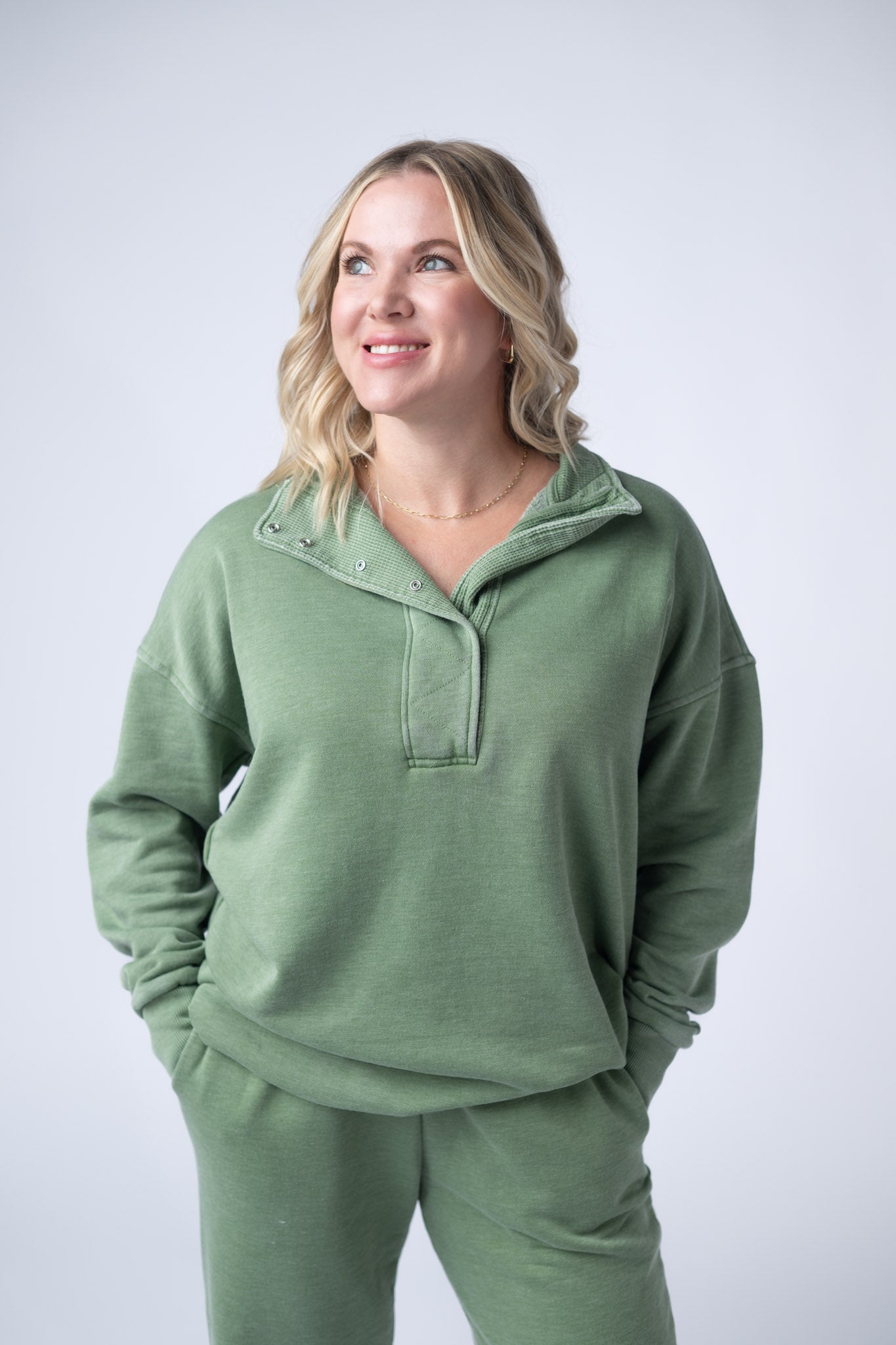 Jesse Vintage Wash Snap Pullover - Olive