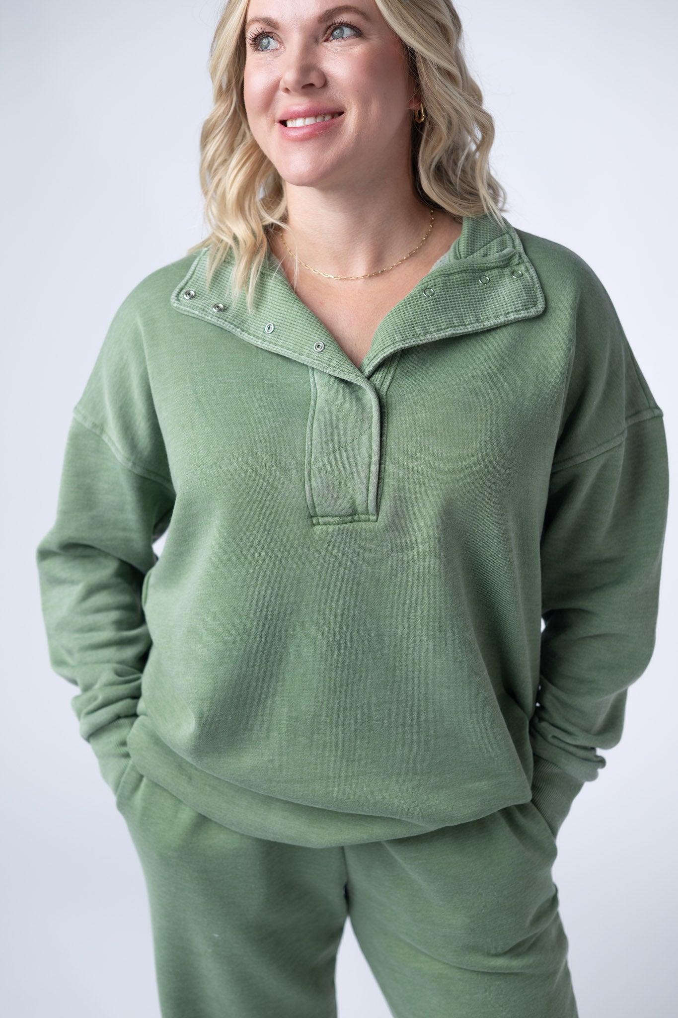 Jesse Vintage Wash Snap Pullover - Olive