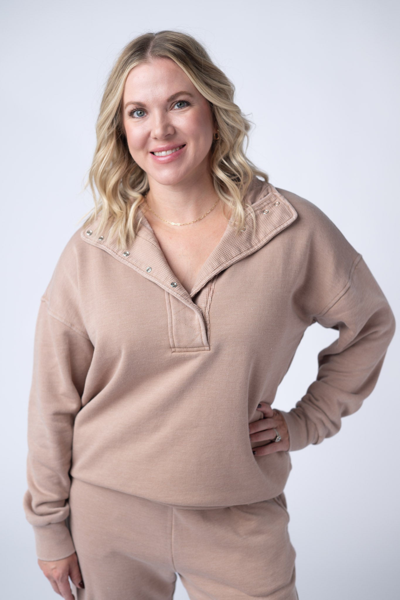 Vintage Wash Snap Pullover - Tan