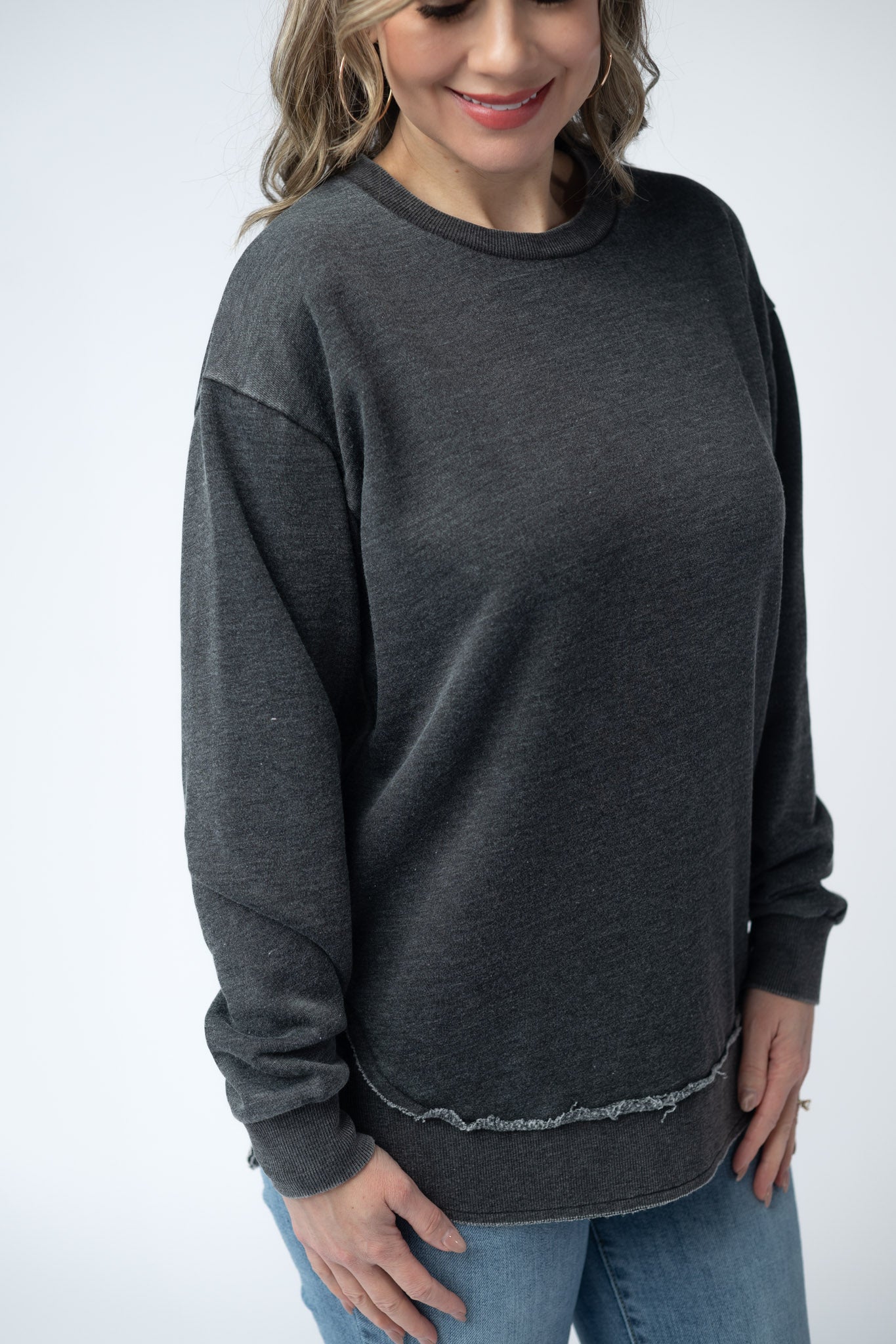 Vintage Wash Pullover - Black